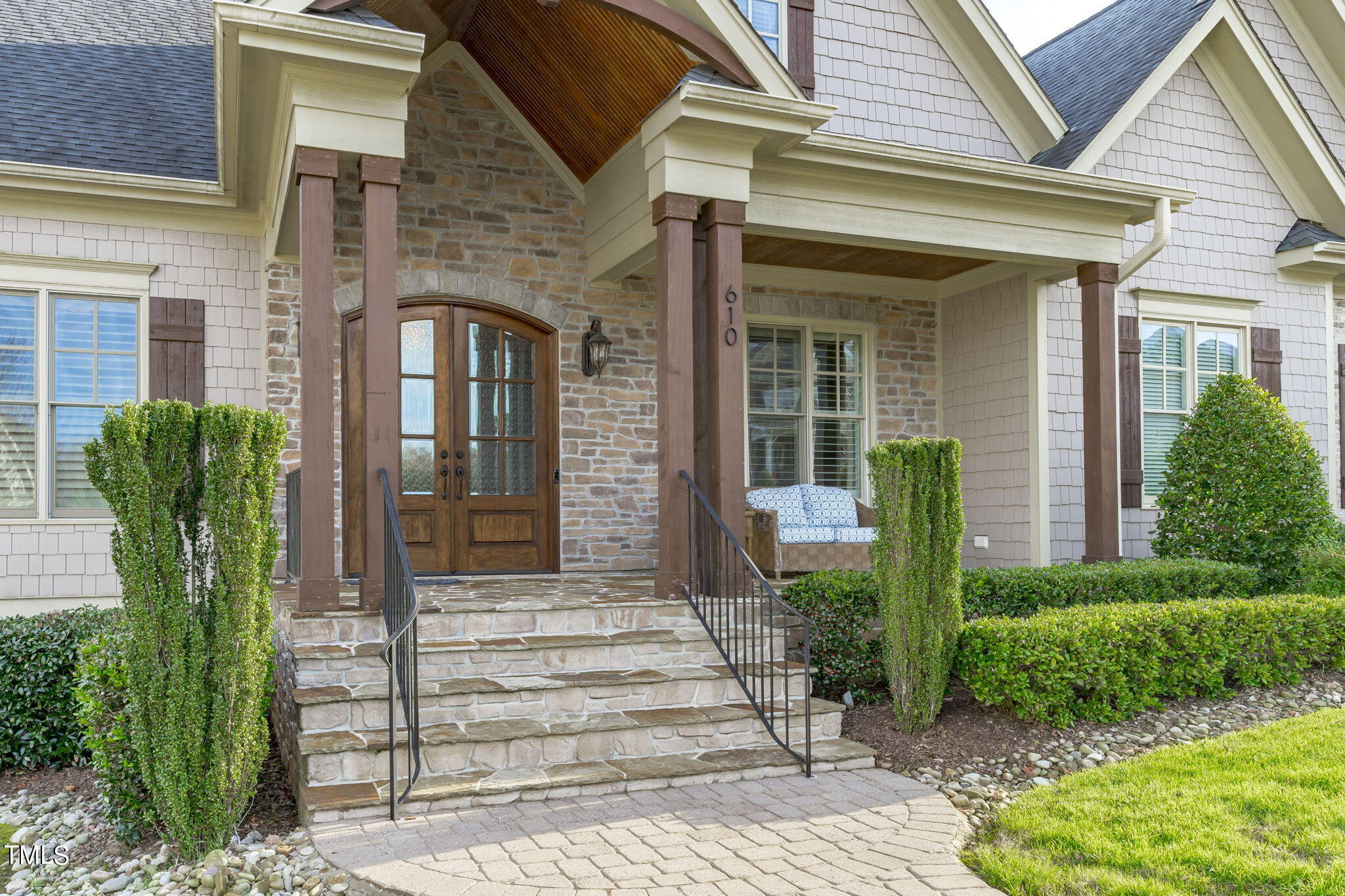 610 Hawks Ridge Court