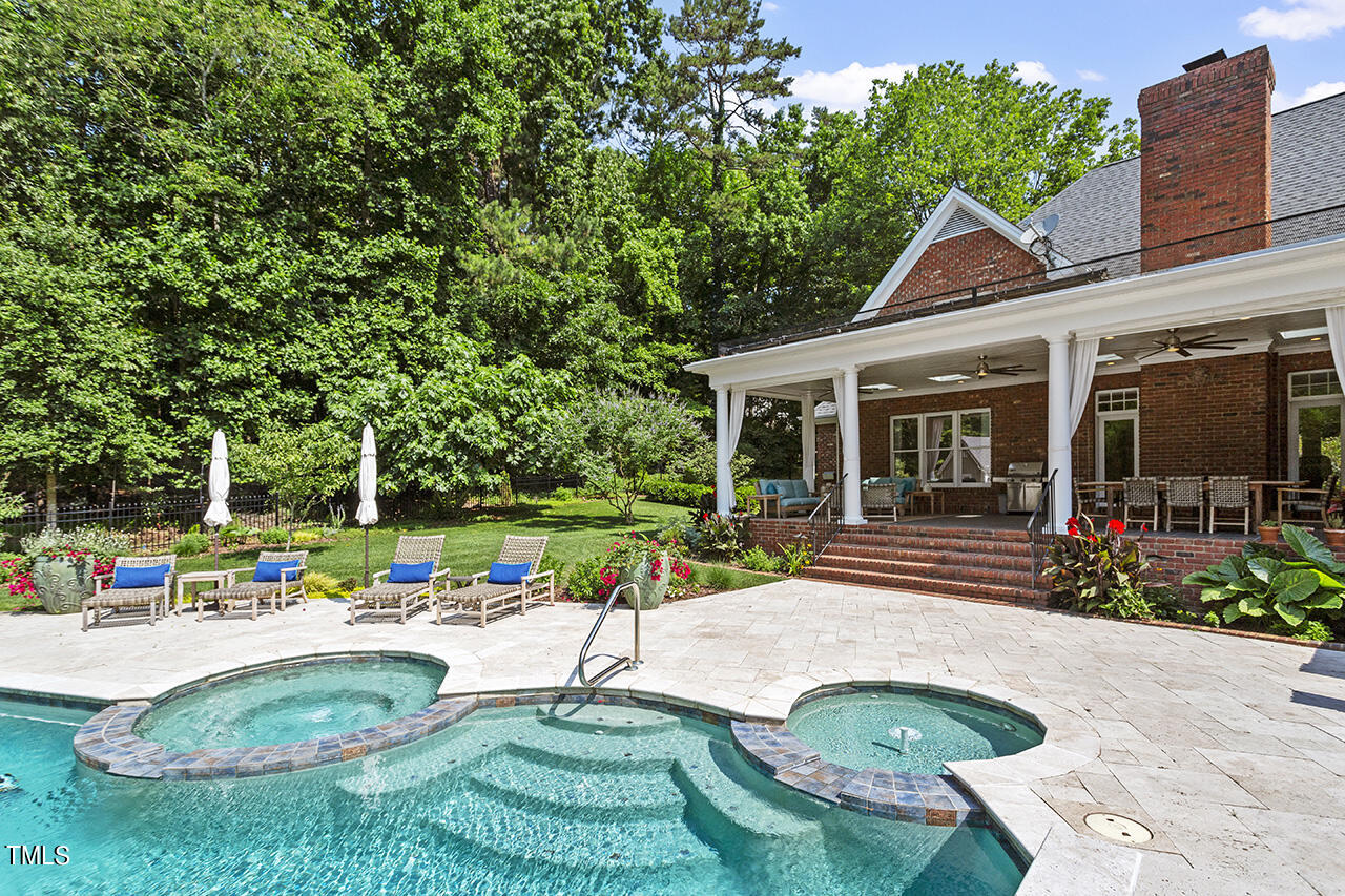 6816 Greywalls Lane
