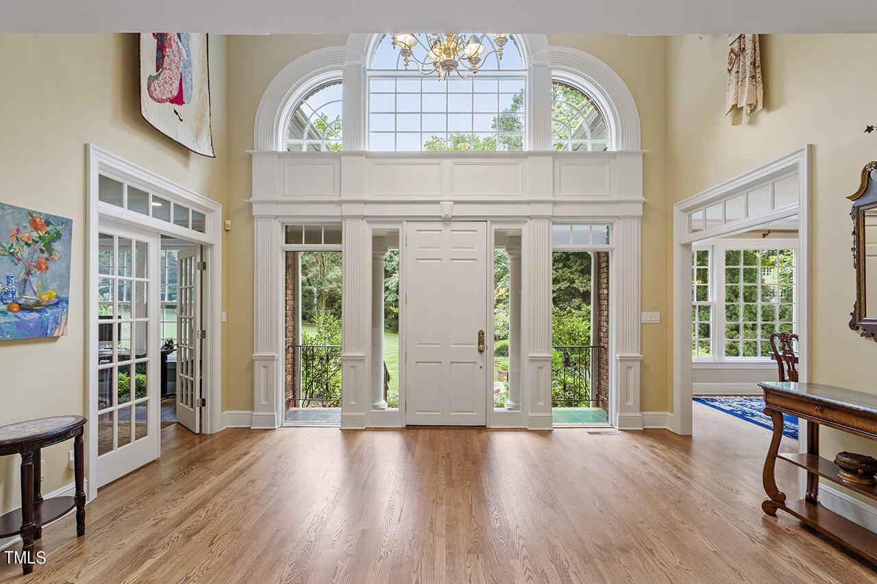 6816 Greywalls Lane