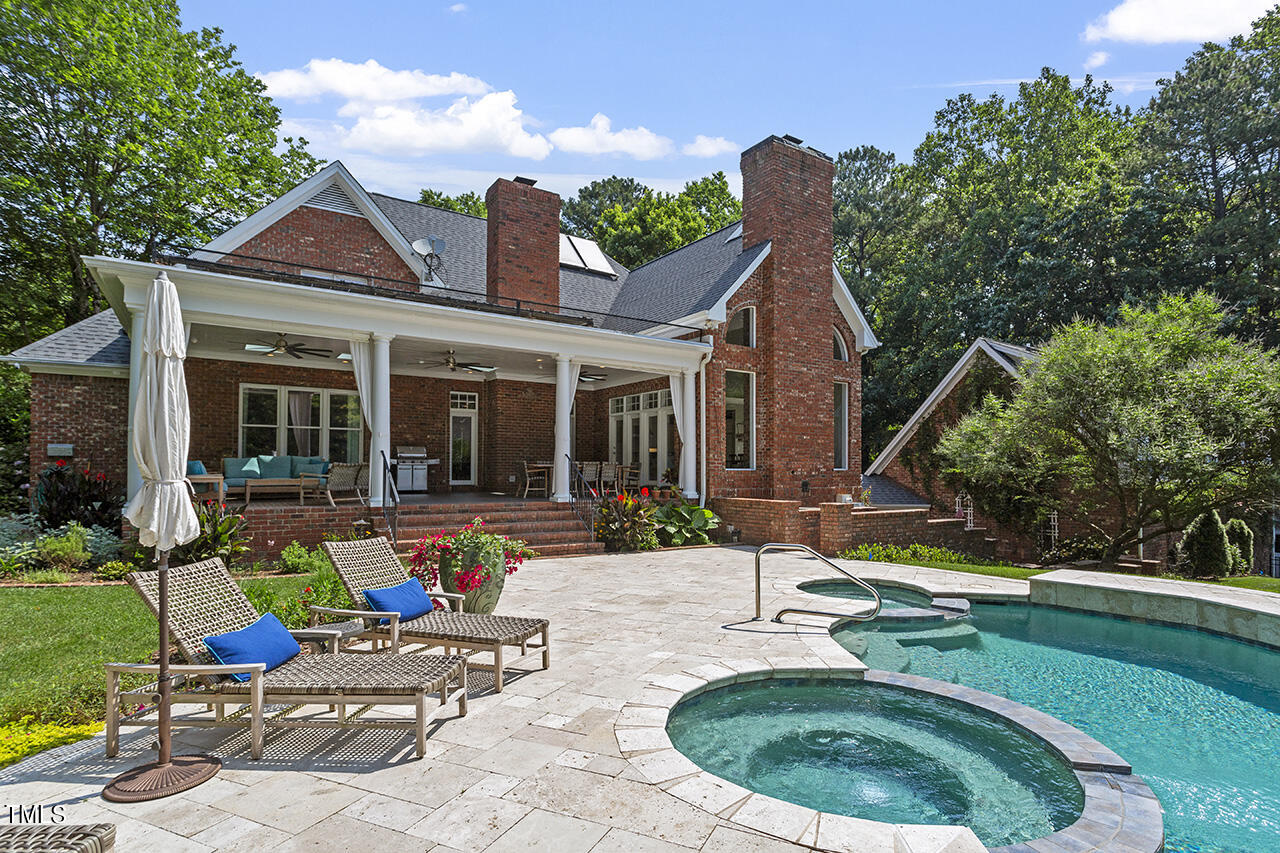 6816 Greywalls Lane