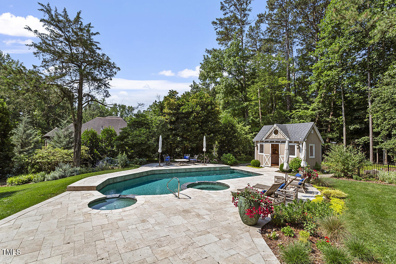 6816 Greywalls Lane