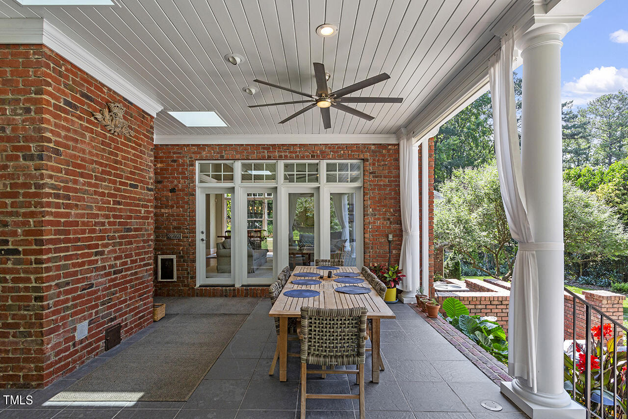 6816 Greywalls Lane