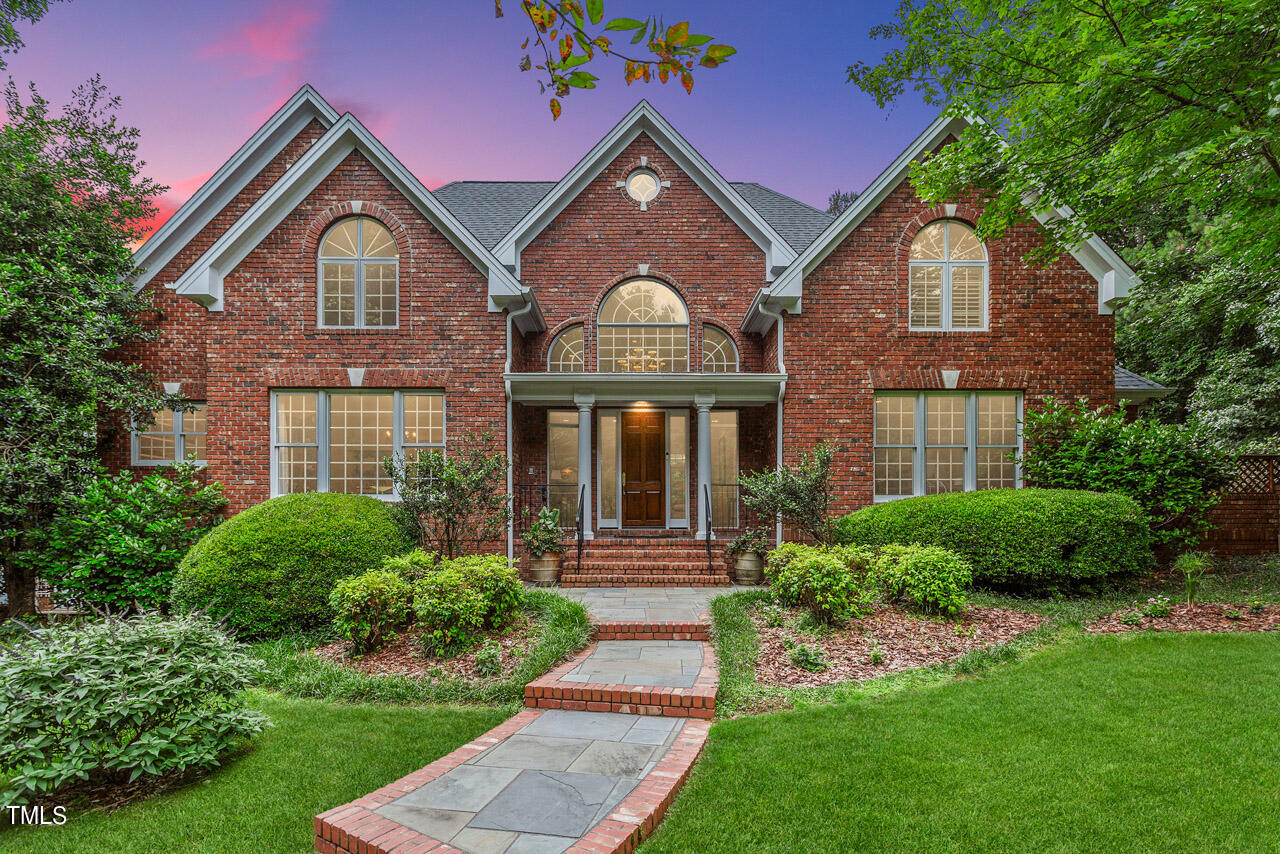 6816 Greywalls Lane