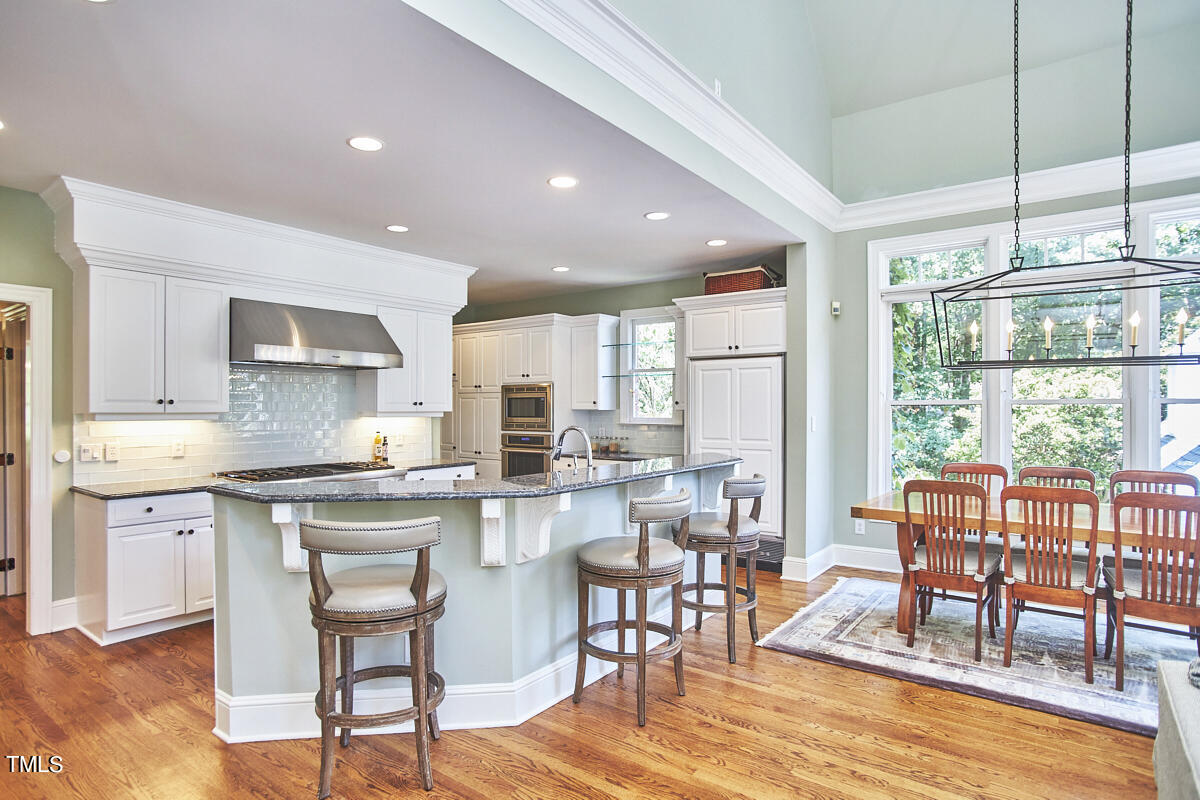 6816 Greywalls Lane