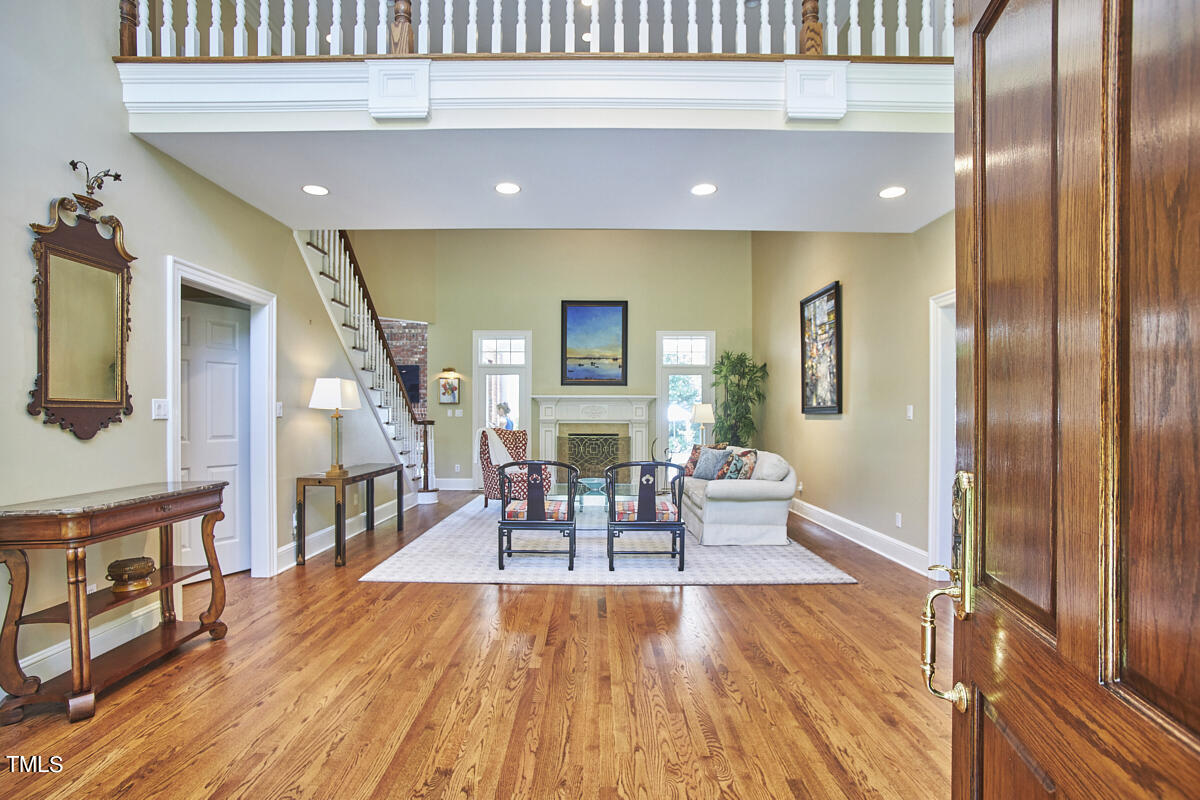 6816 Greywalls Lane