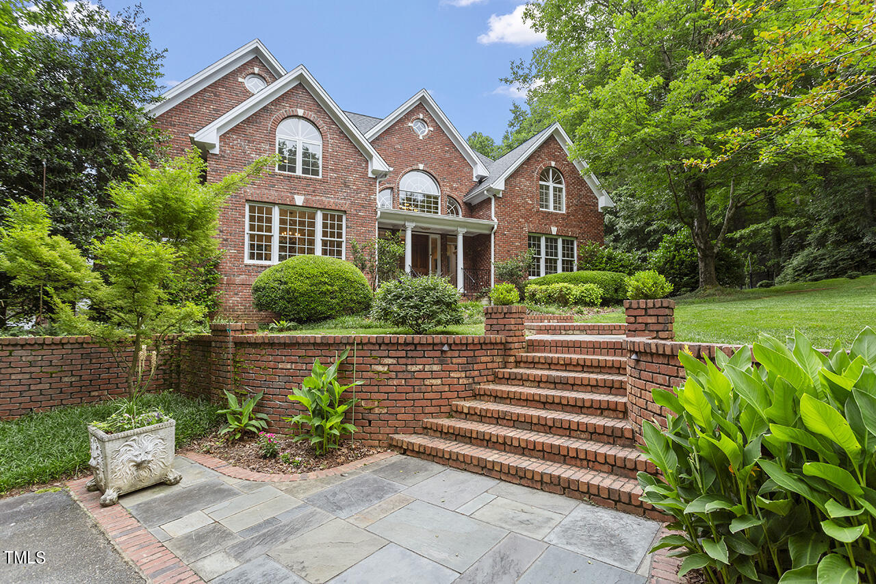 6816 Greywalls Lane