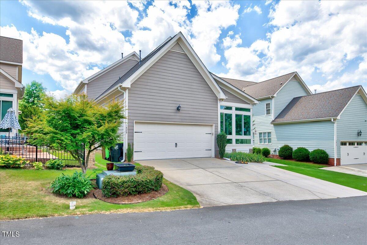 1808 Green Oaks Parkway