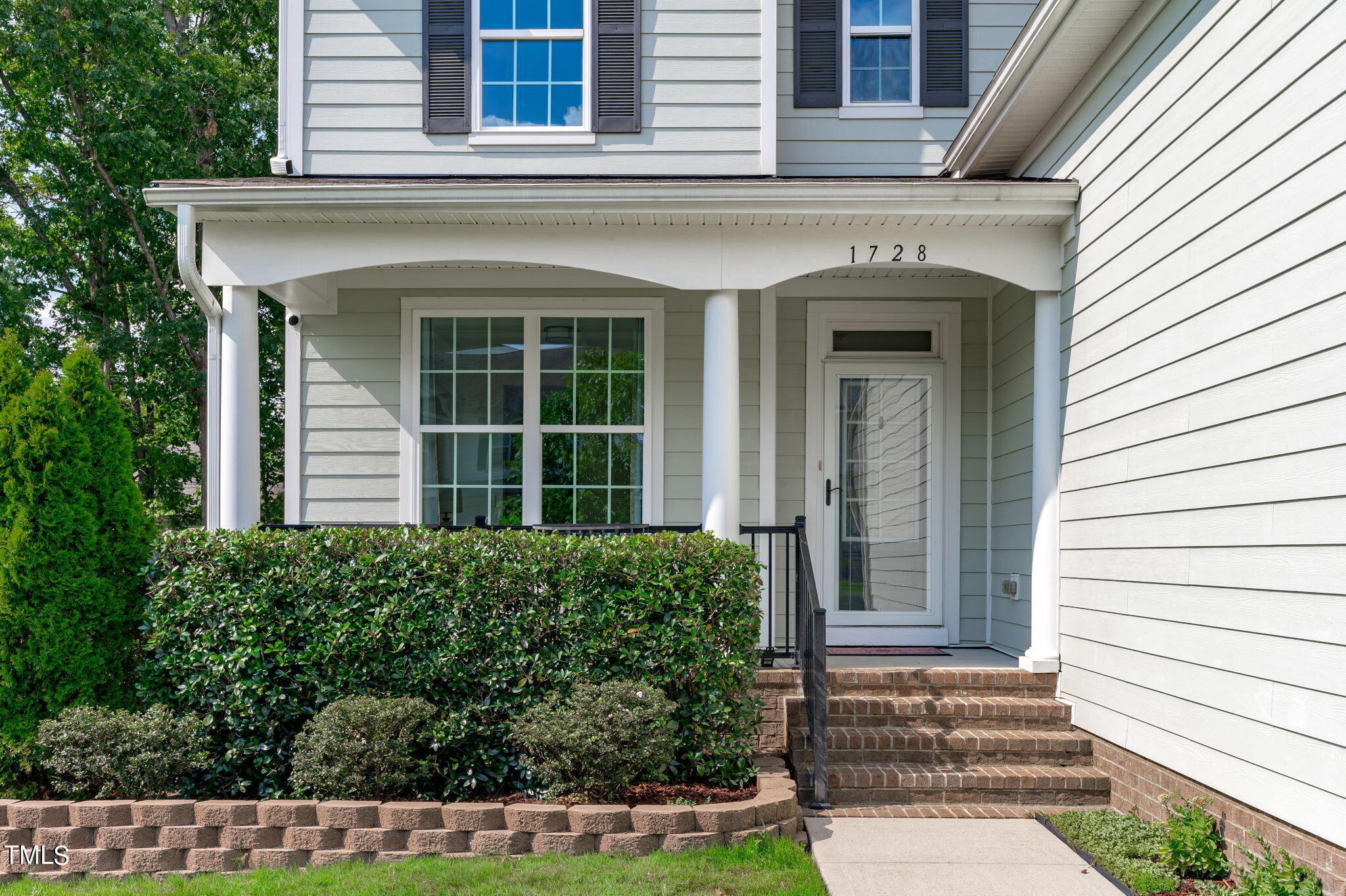 1728 Fairbanks Road