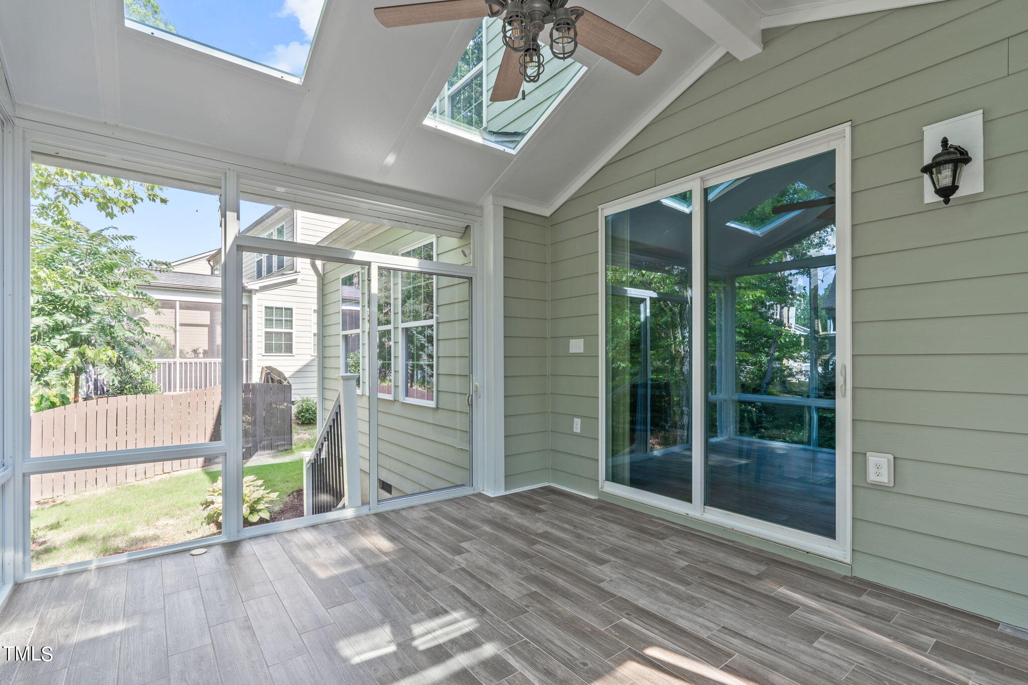 1728 Fairbanks Road