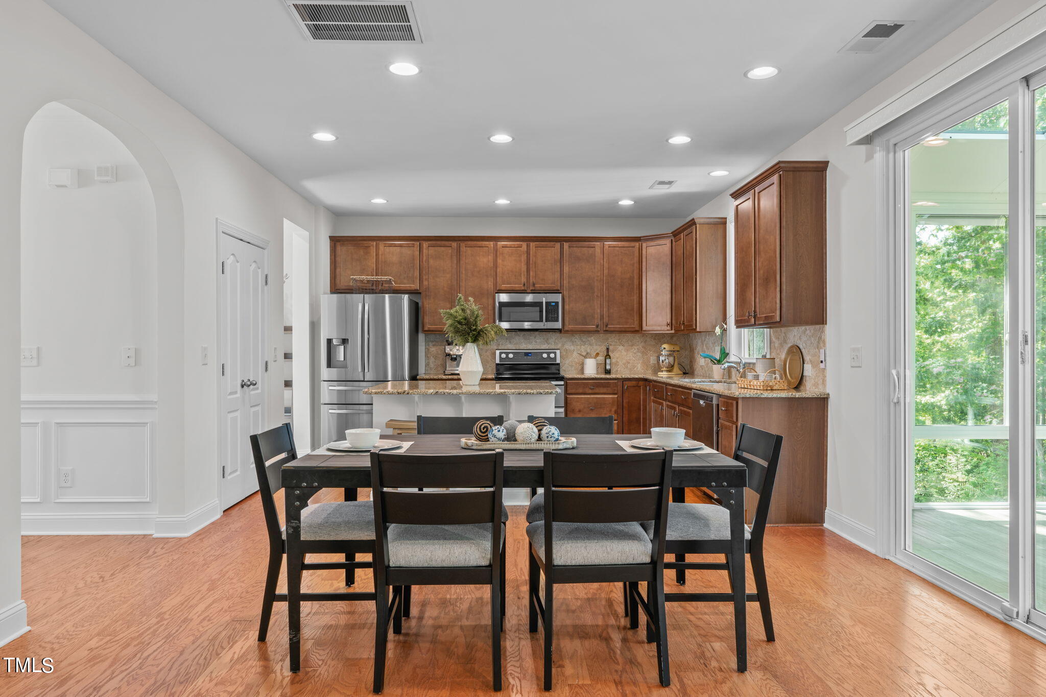 1728 Fairbanks Road