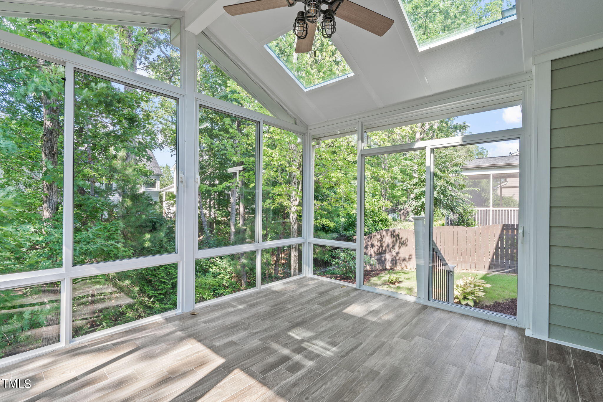 1728 Fairbanks Road