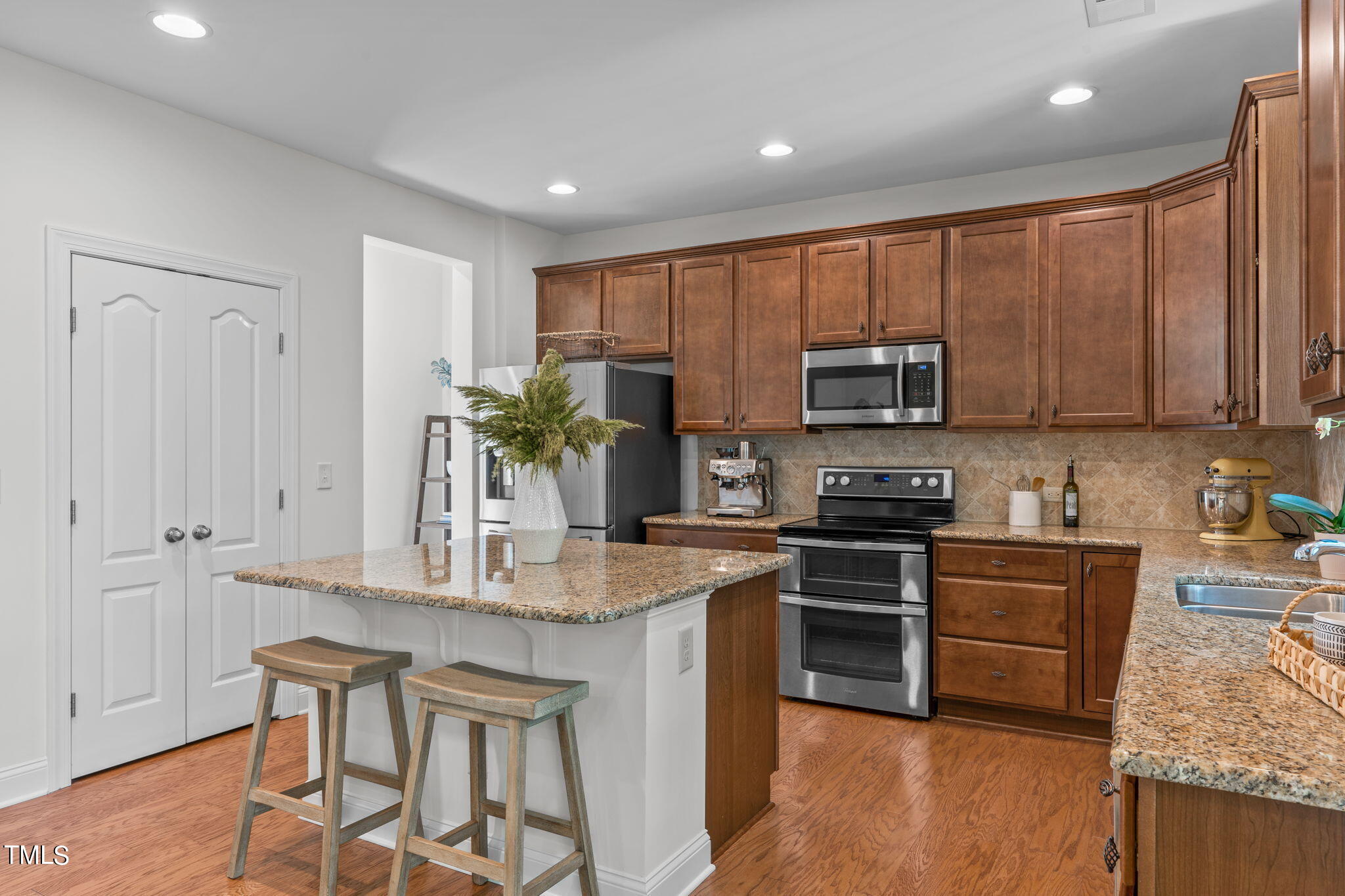 1728 Fairbanks Road
