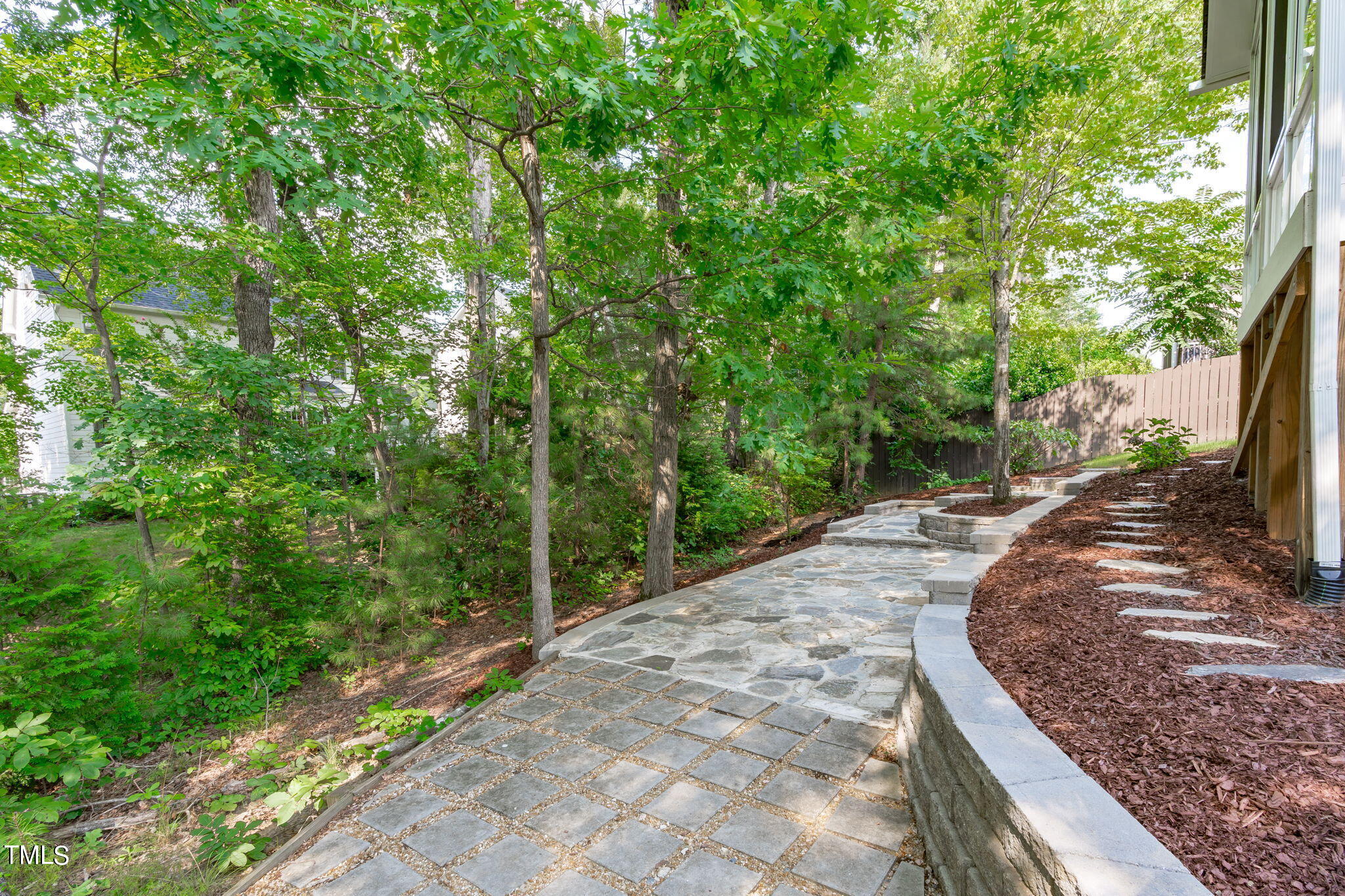 1728 Fairbanks Road