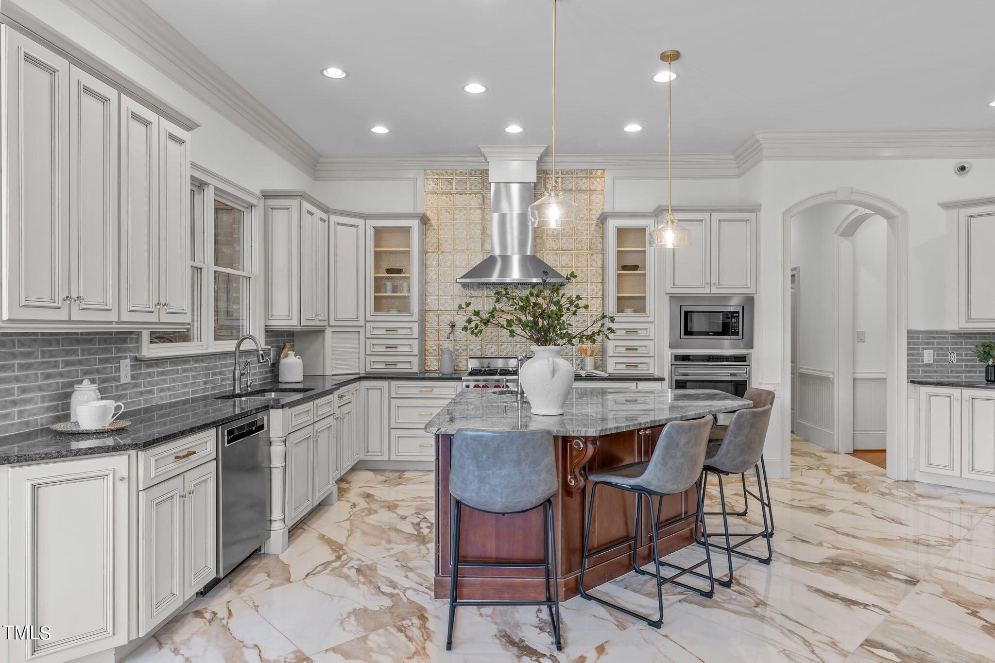 1012 Heydon Court