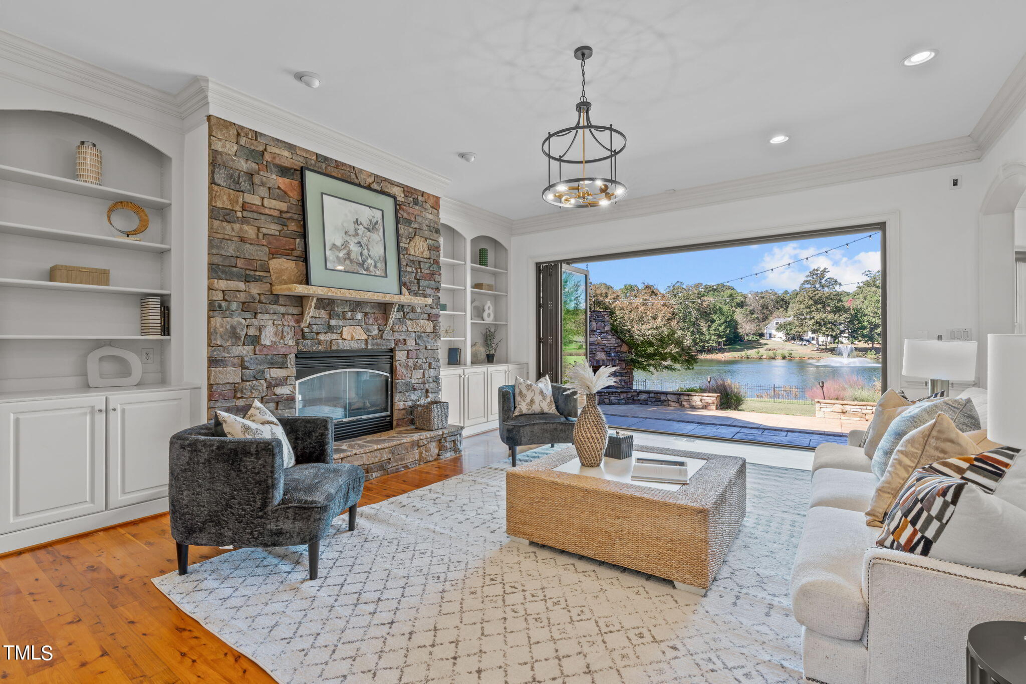 1012 Heydon Court