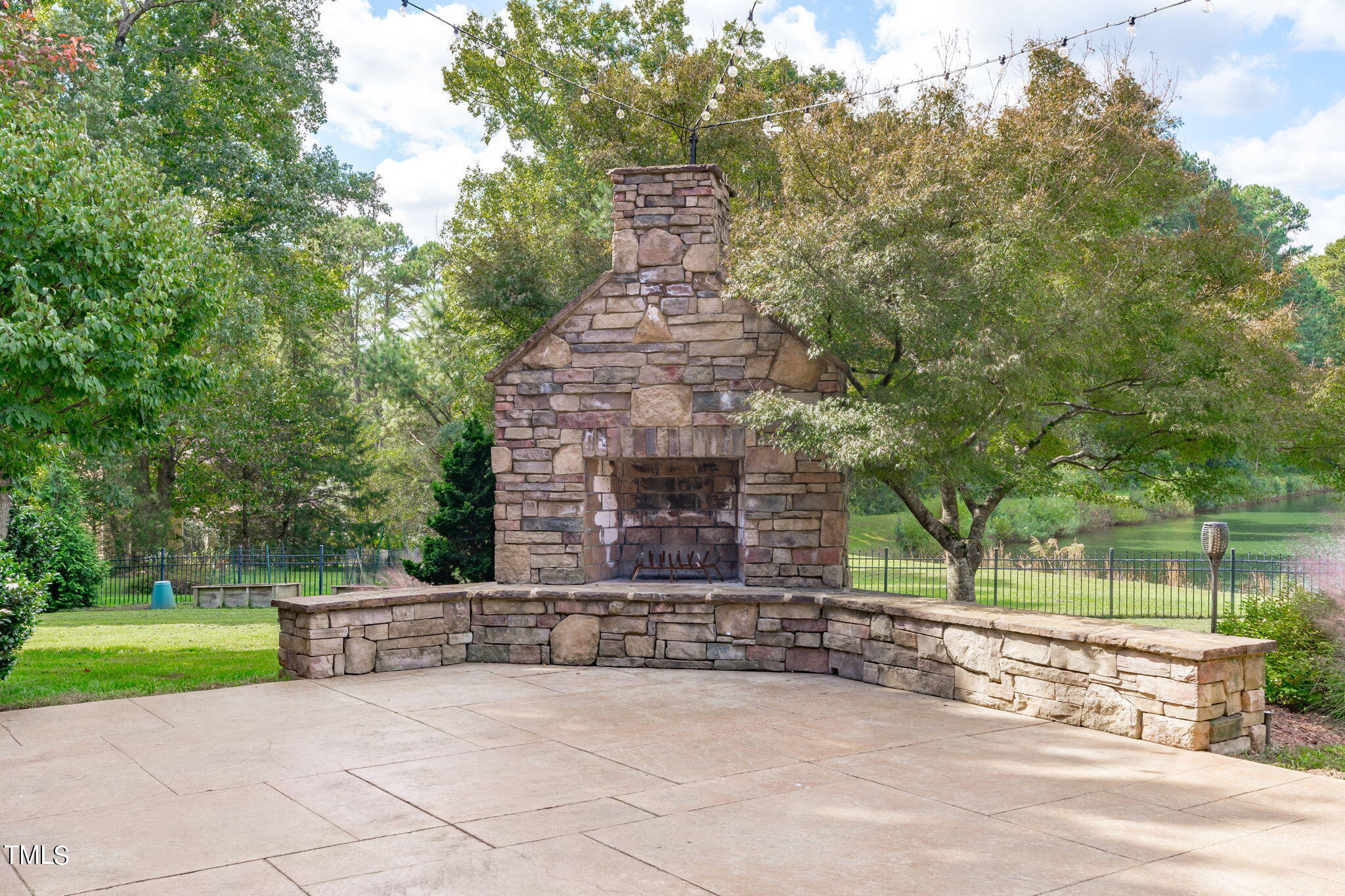 1012 Heydon Court