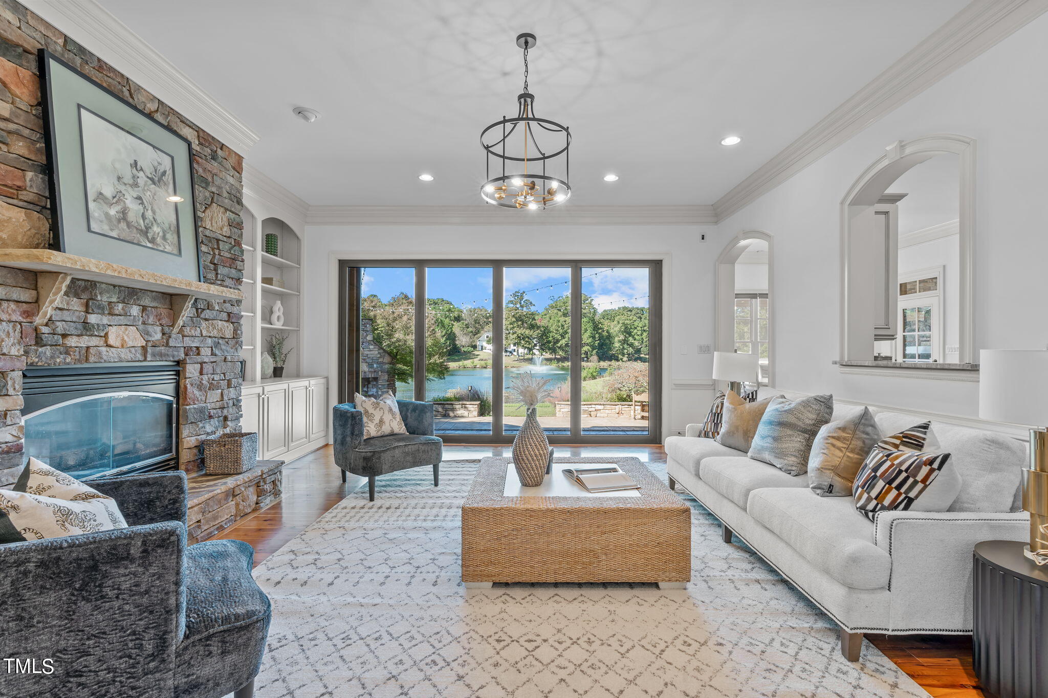 1012 Heydon Court