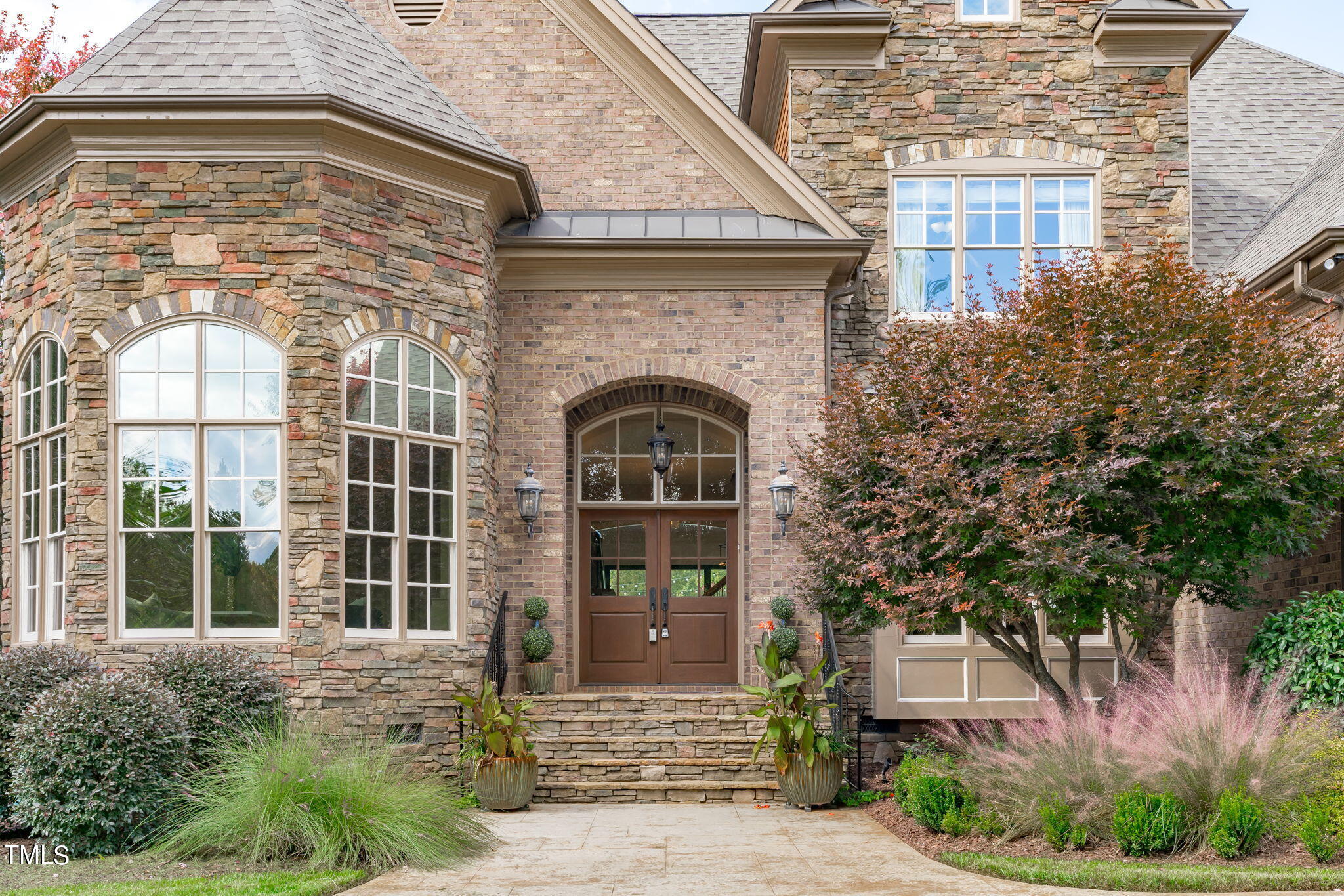 1012 Heydon Court