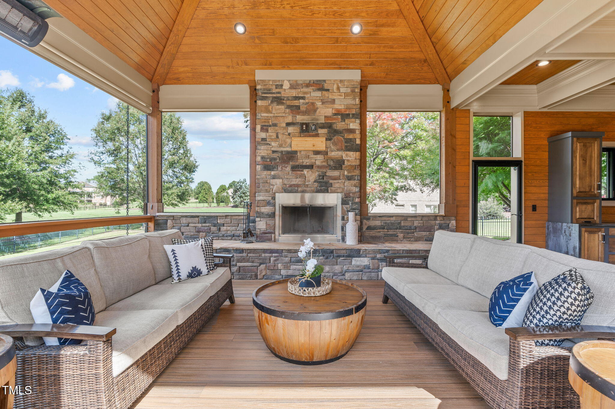 1012 Heydon Court