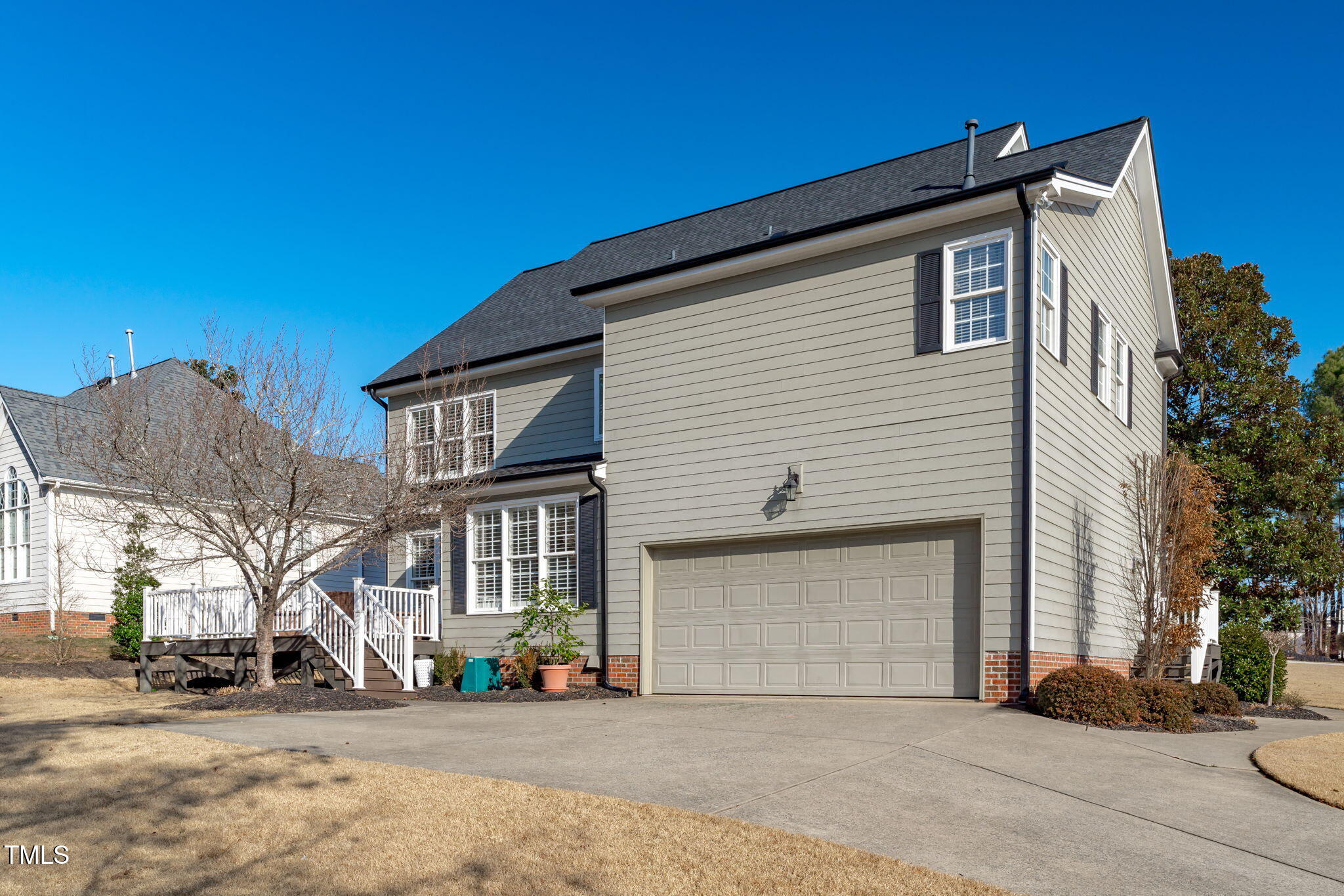 114 Lansbrooke Lane