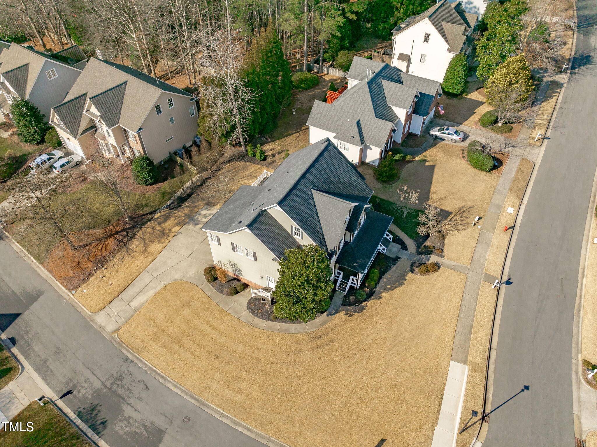 114 Lansbrooke Lane