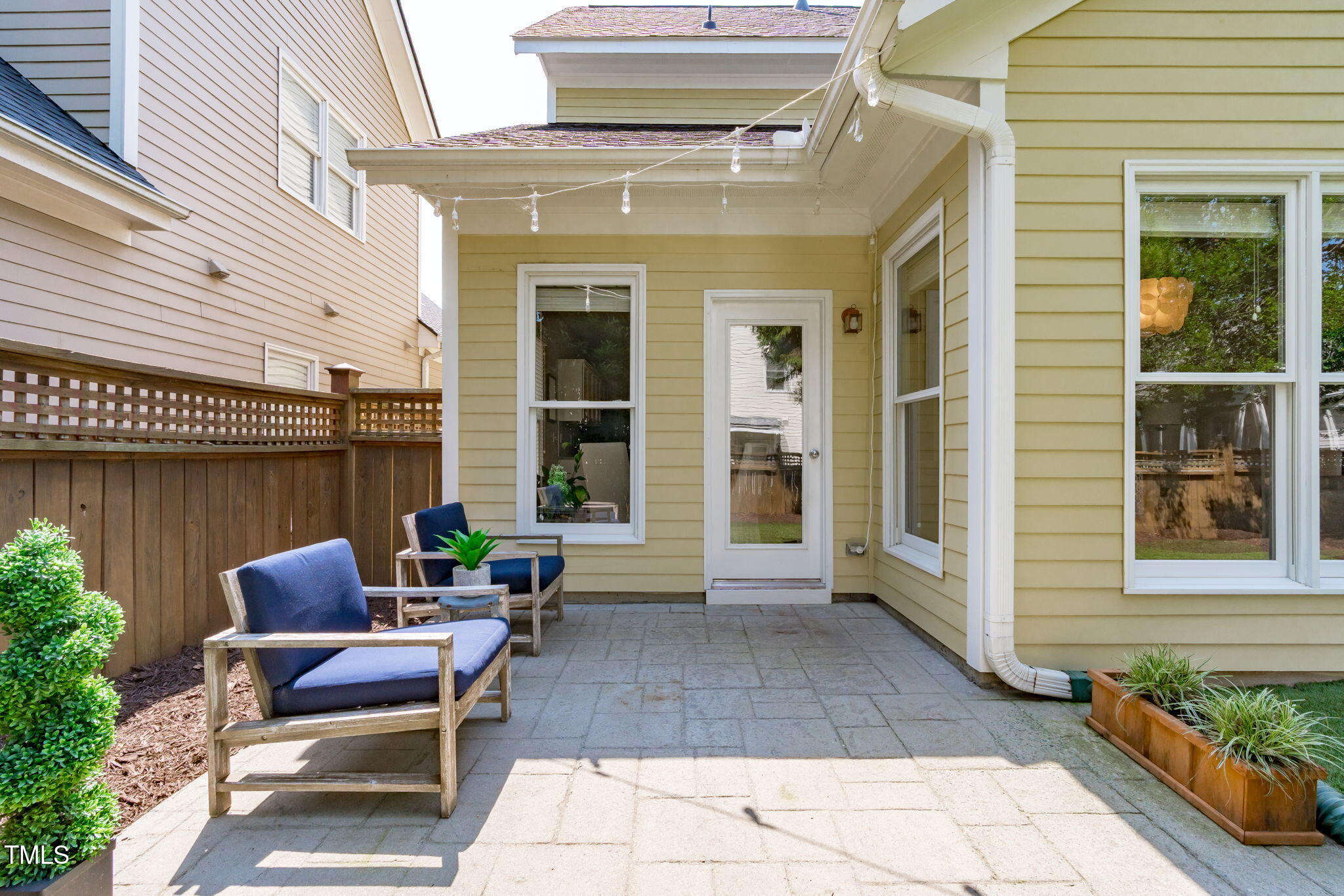 105 Bridgegate Drive