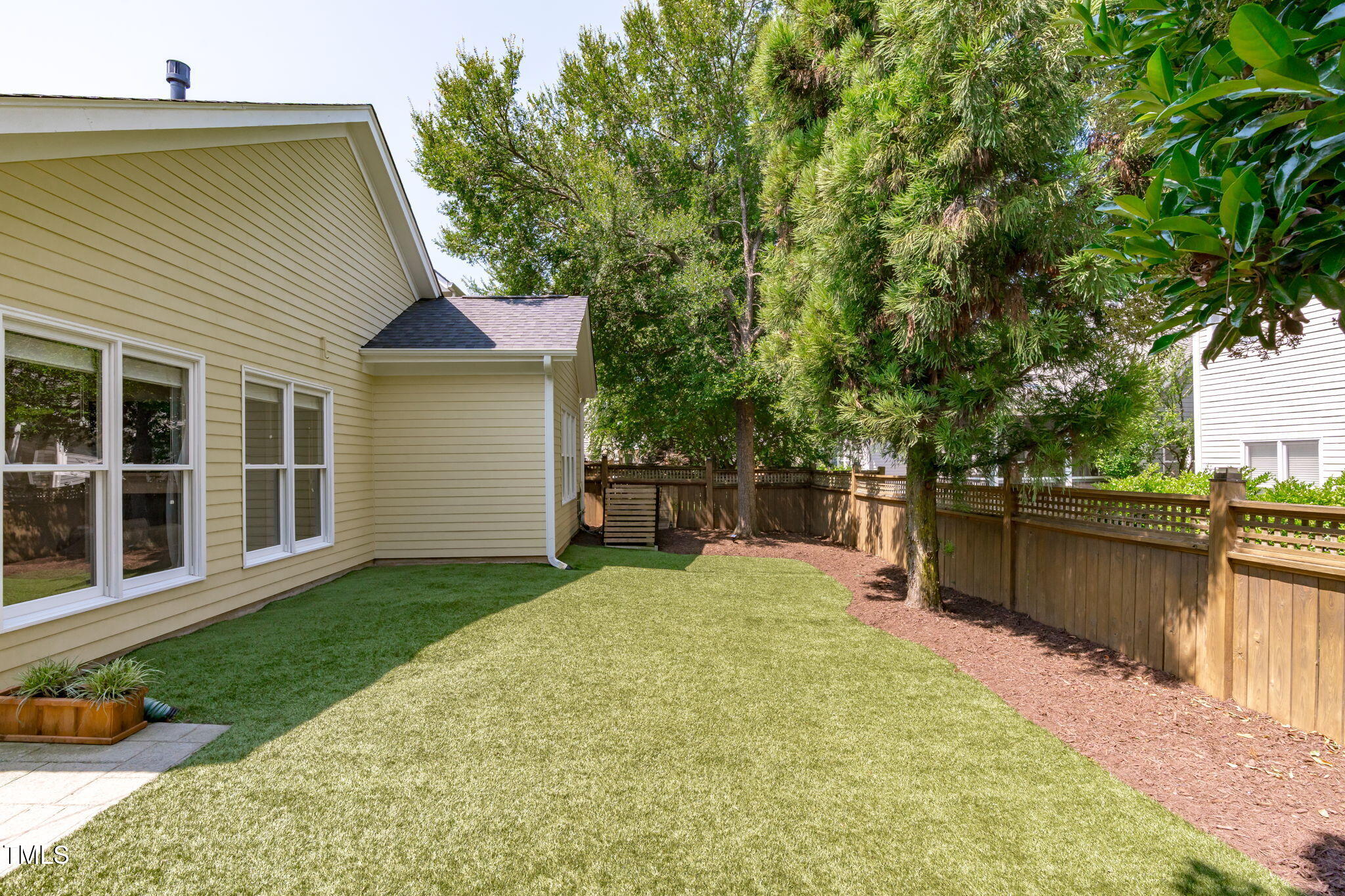 105 Bridgegate Drive
