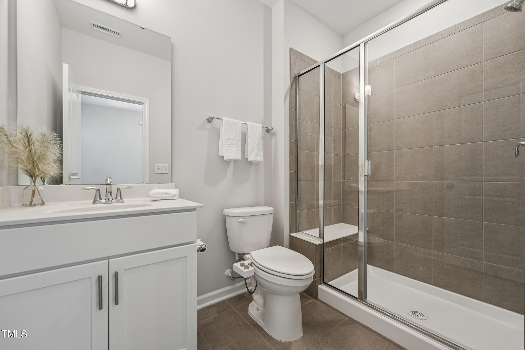 7117 Crested Iris Place