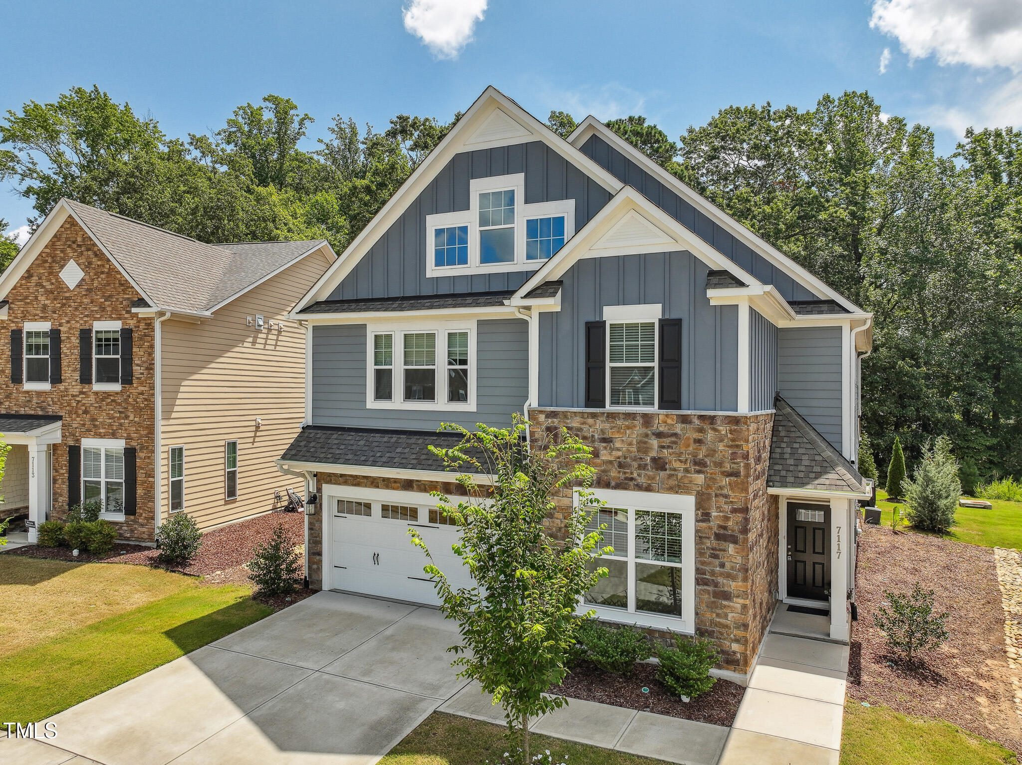 7117 Crested Iris Place