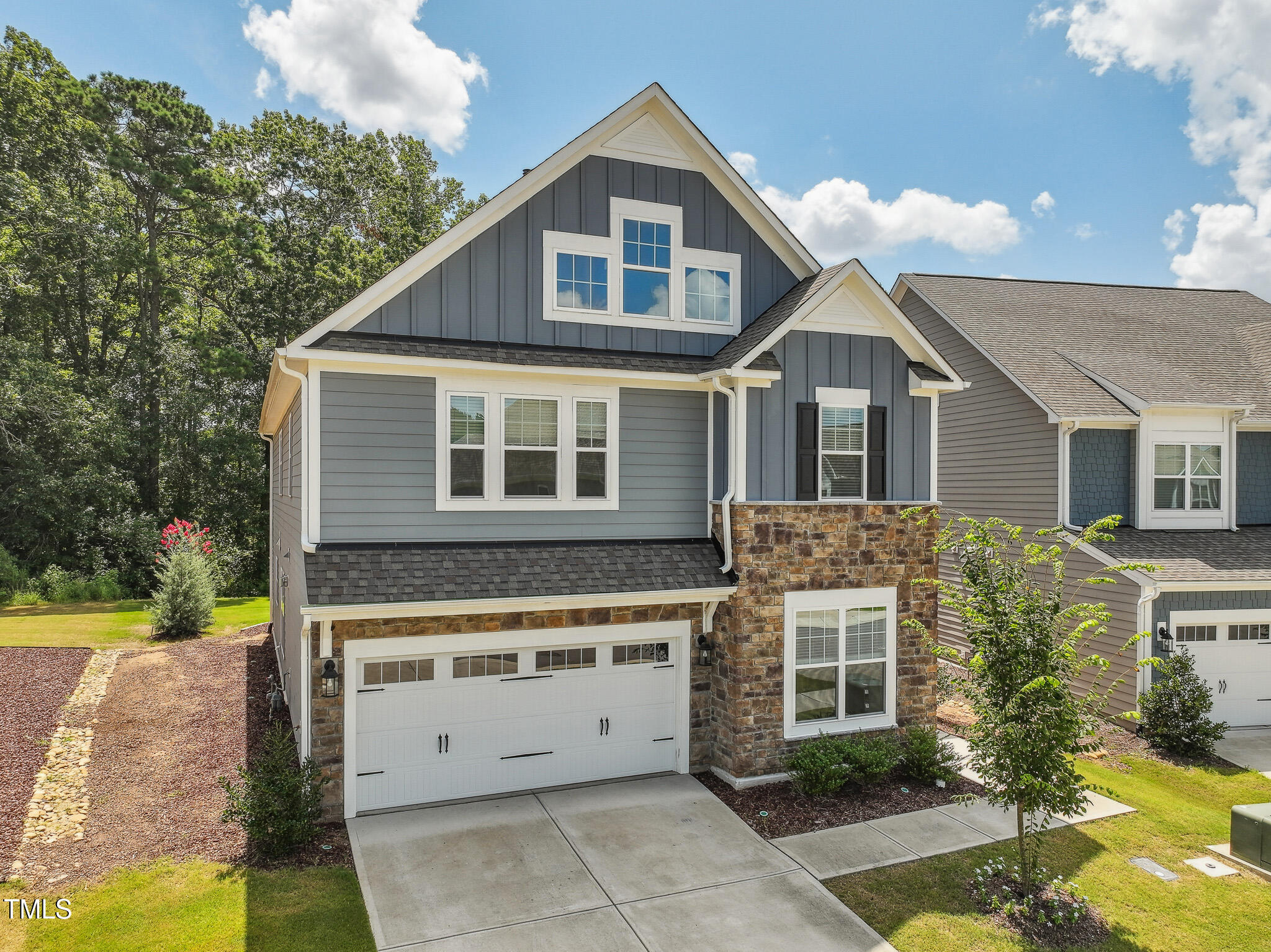 7117 Crested Iris Place