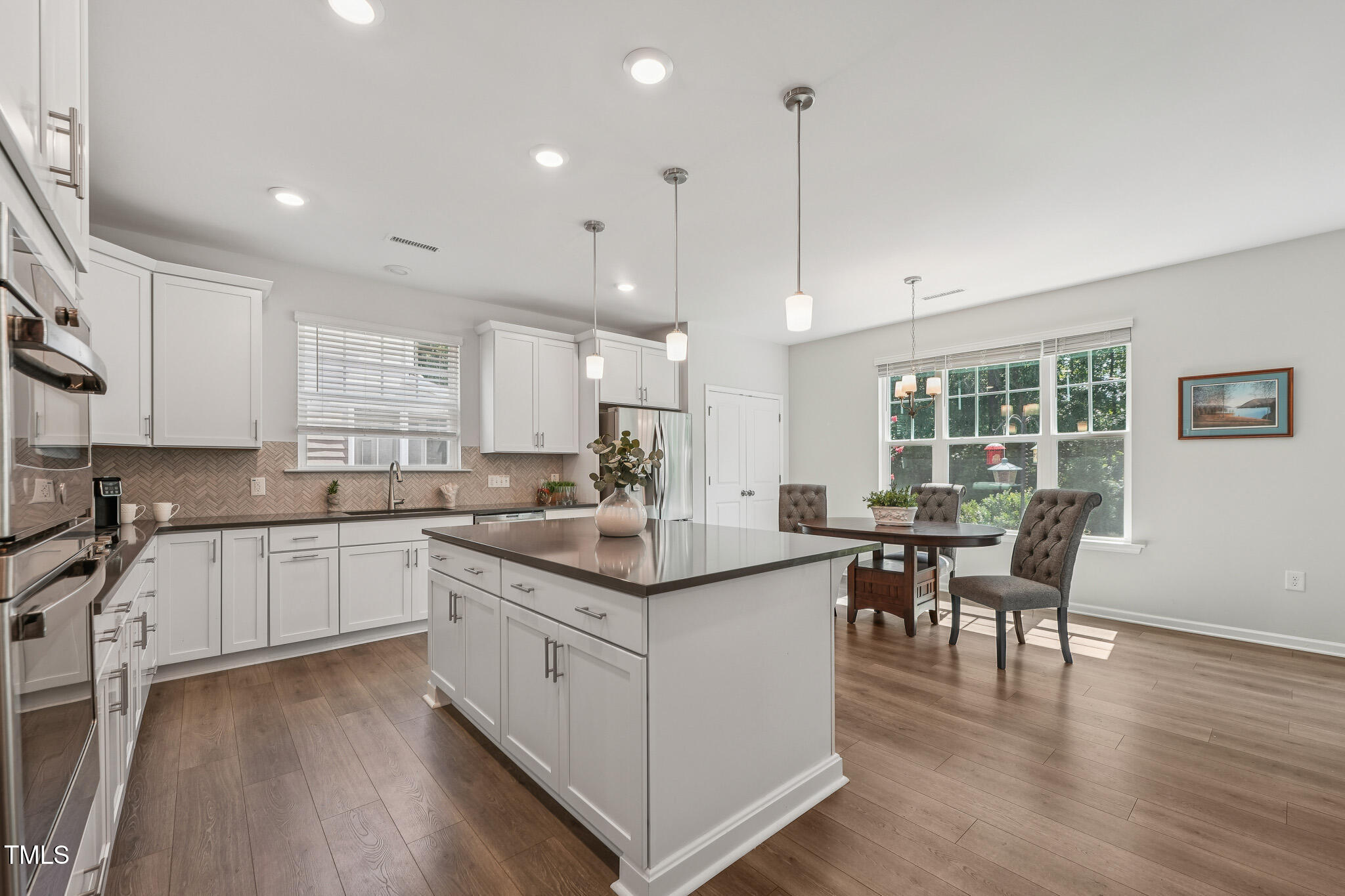 7117 Crested Iris Place
