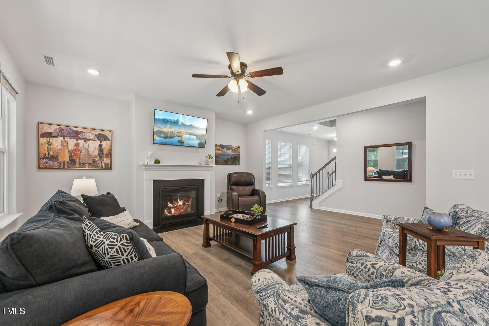 7117 Crested Iris Place