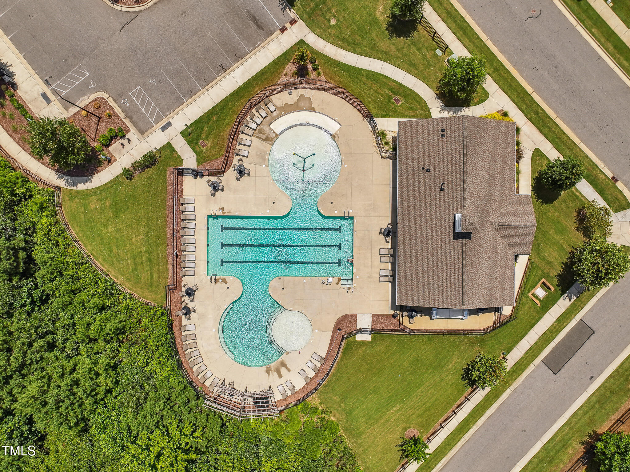 7117 Crested Iris Place