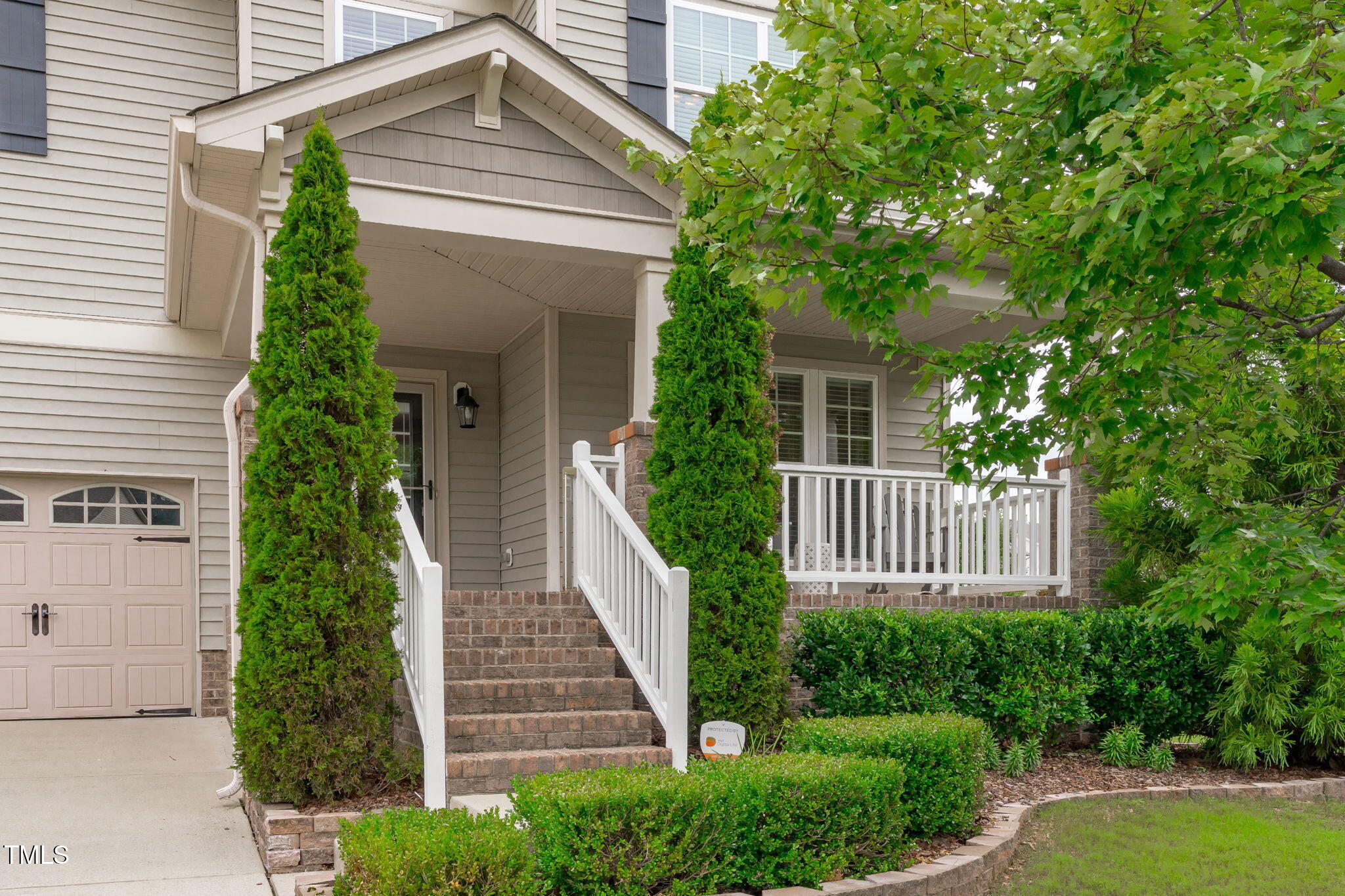 1909 Ferntree Court