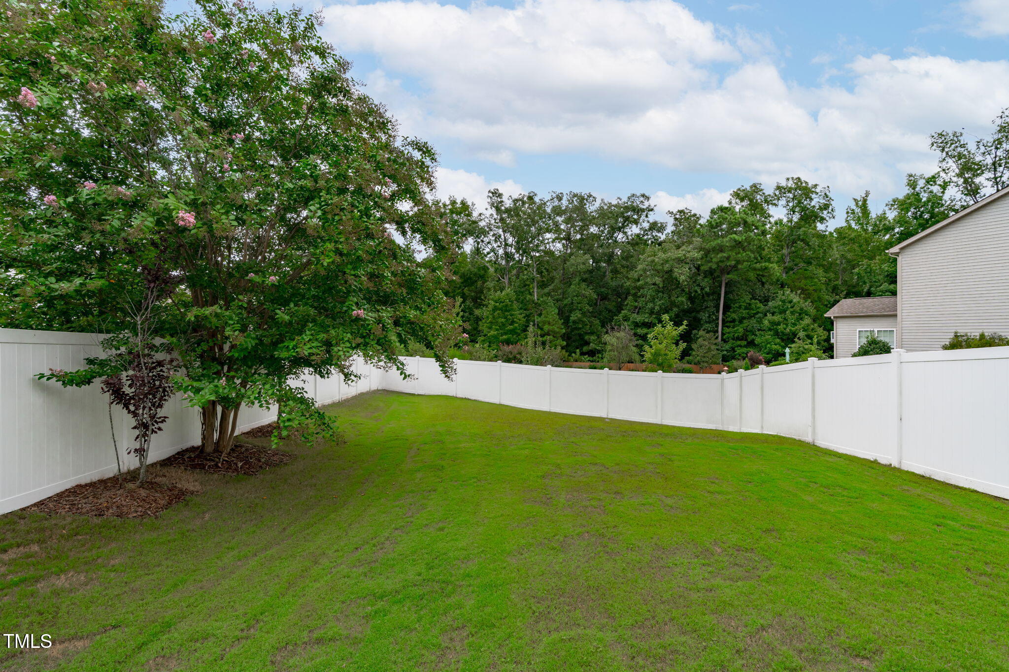 1909 Ferntree Court