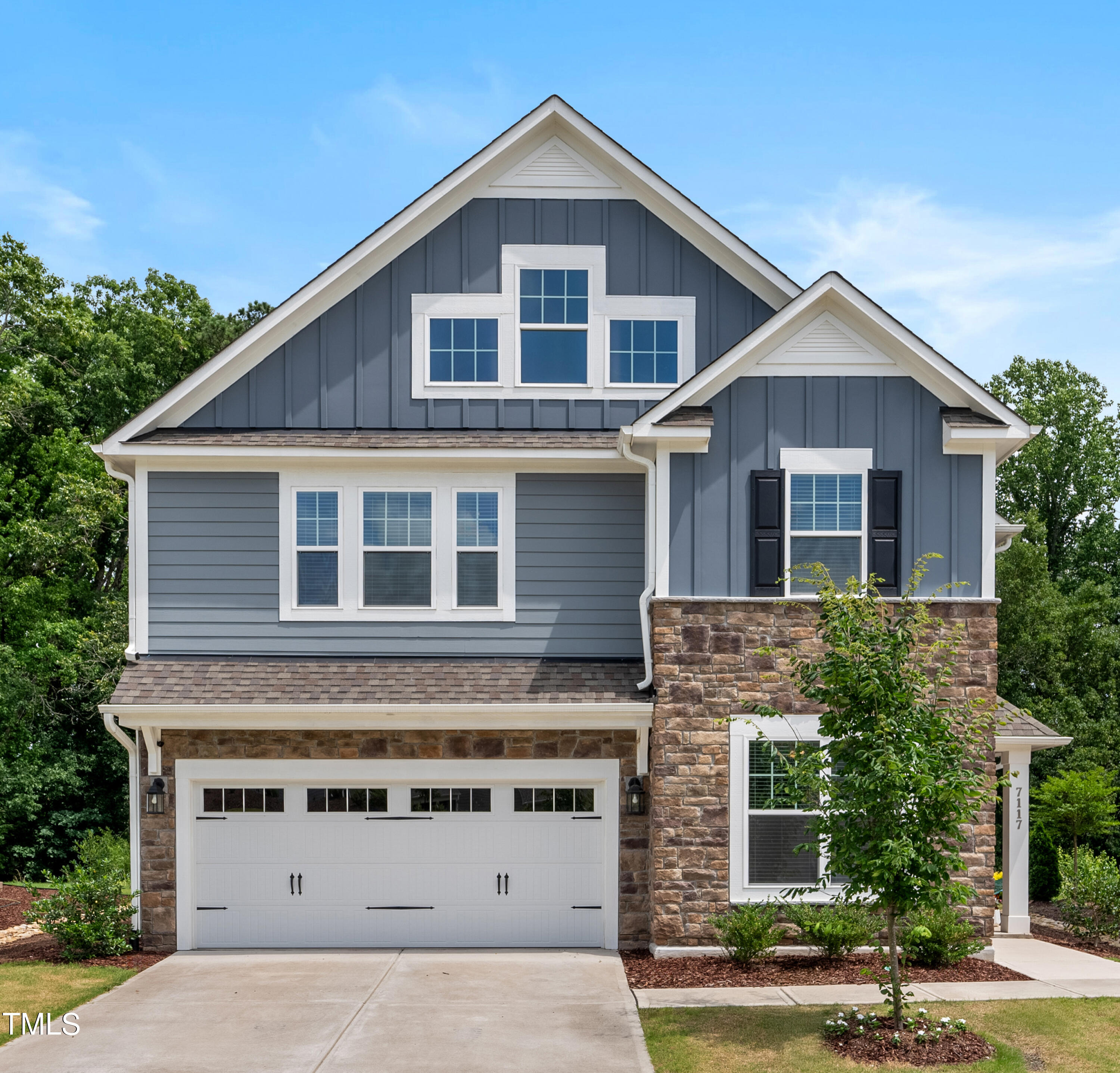7117 Crested Iris Place