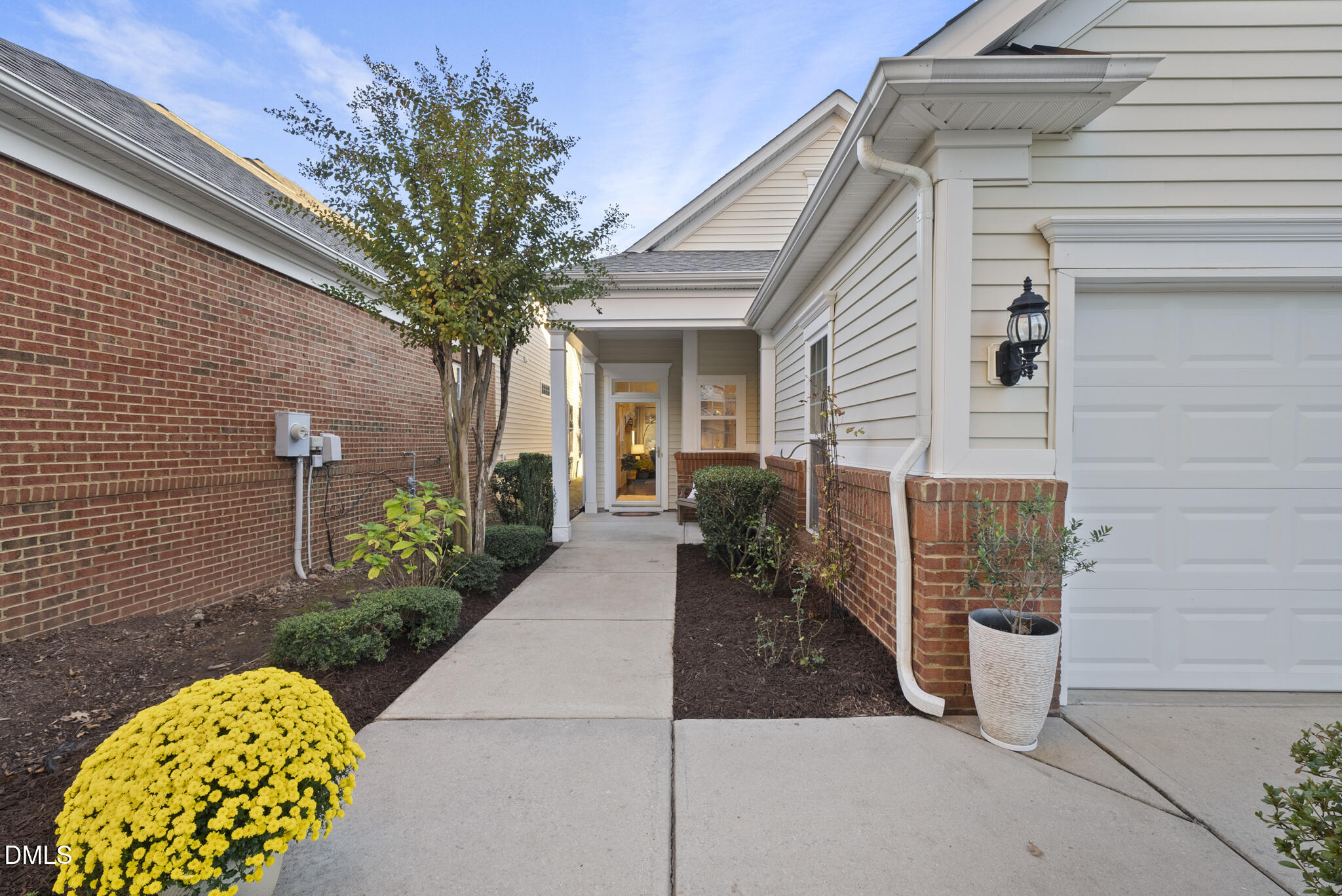 105 Brookesby Court