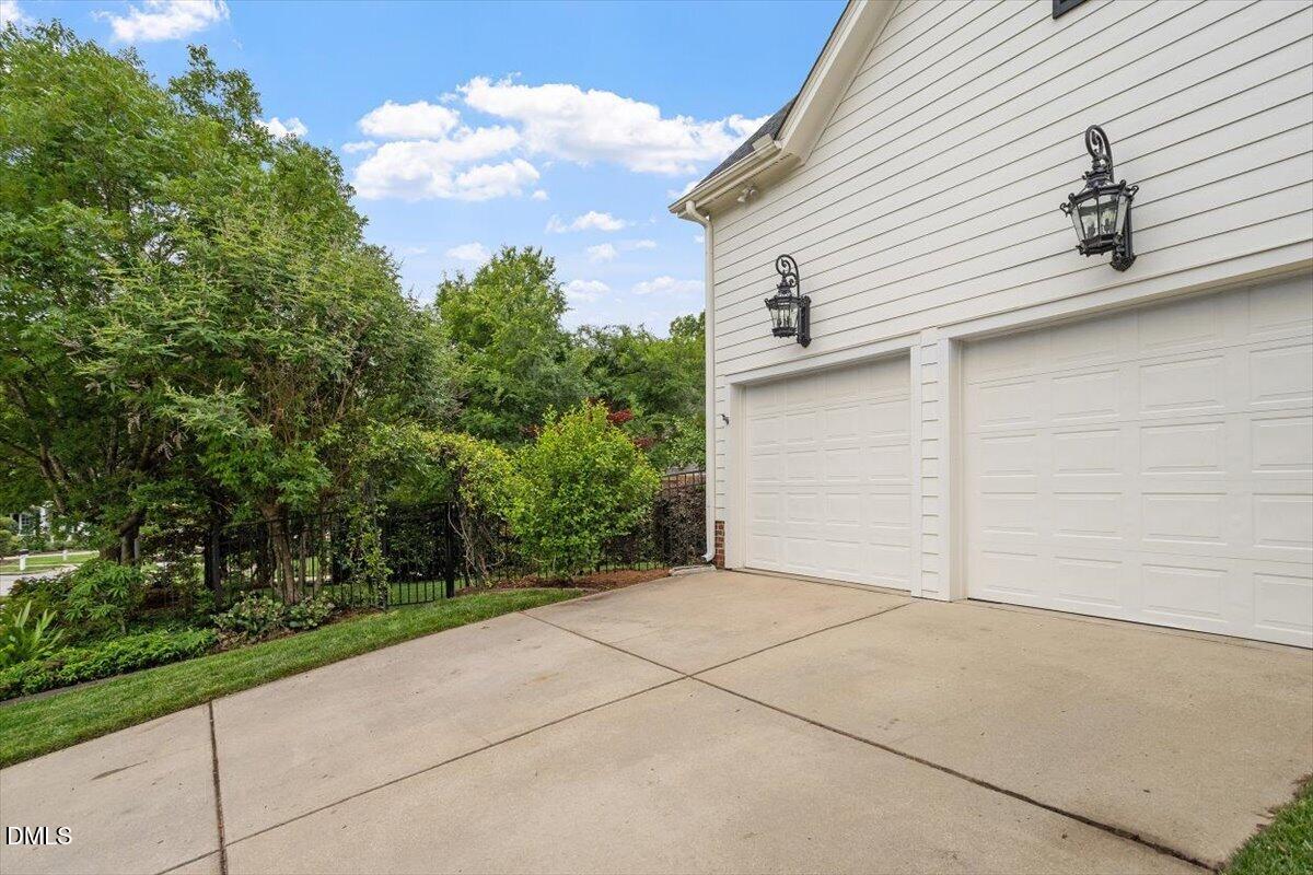 110 Lantern Ridge Lane