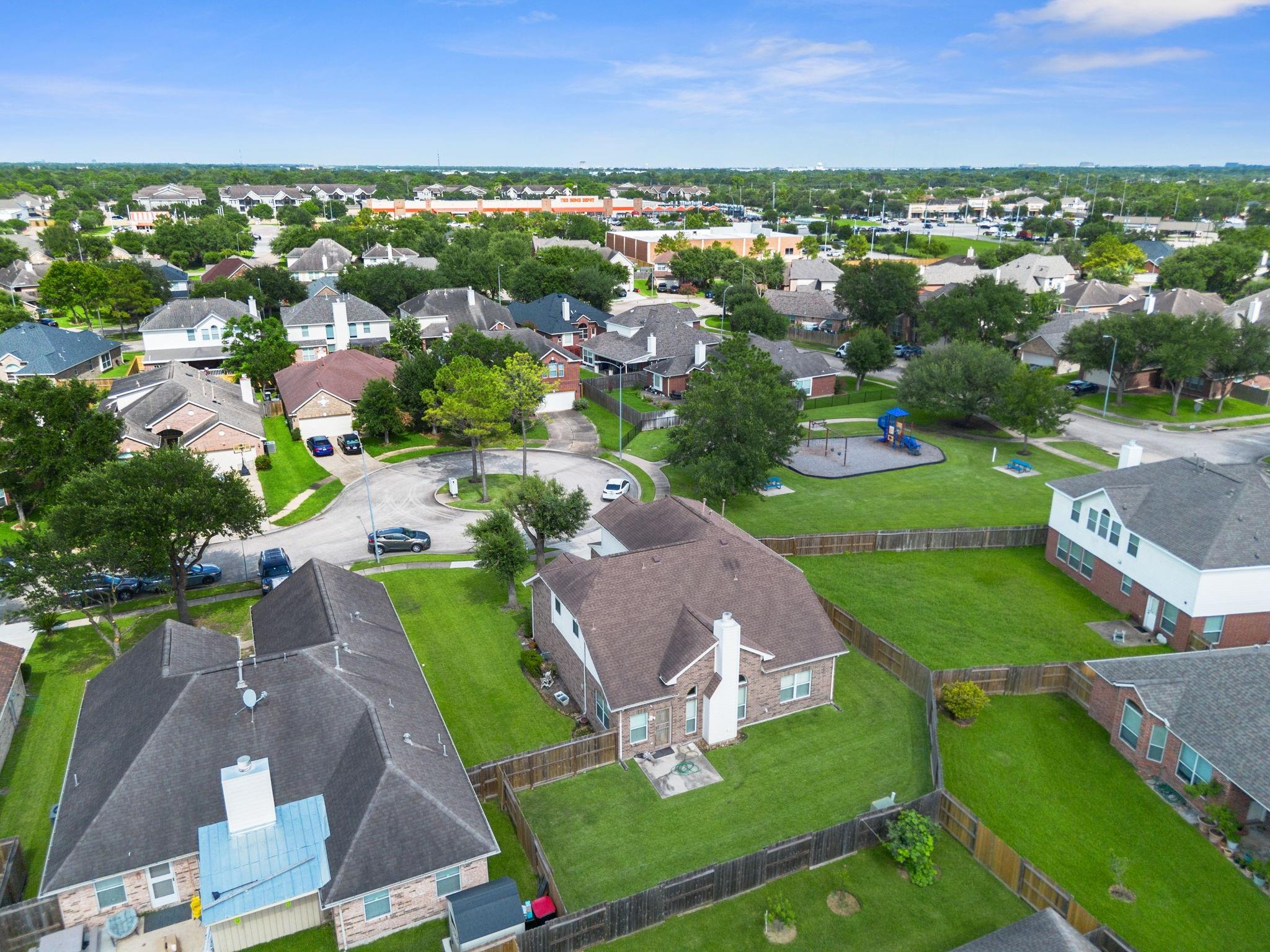 10326 Low Bridge Lane, Sugar Land