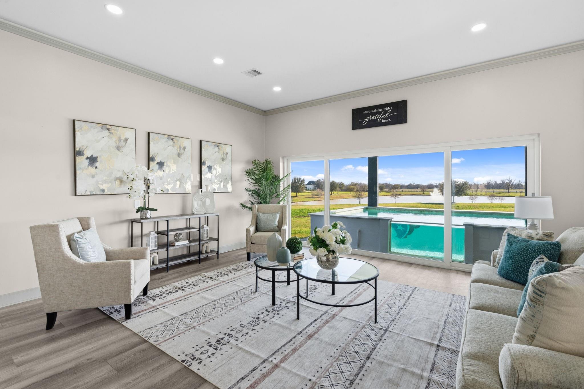 703 Leaning Oak Trail