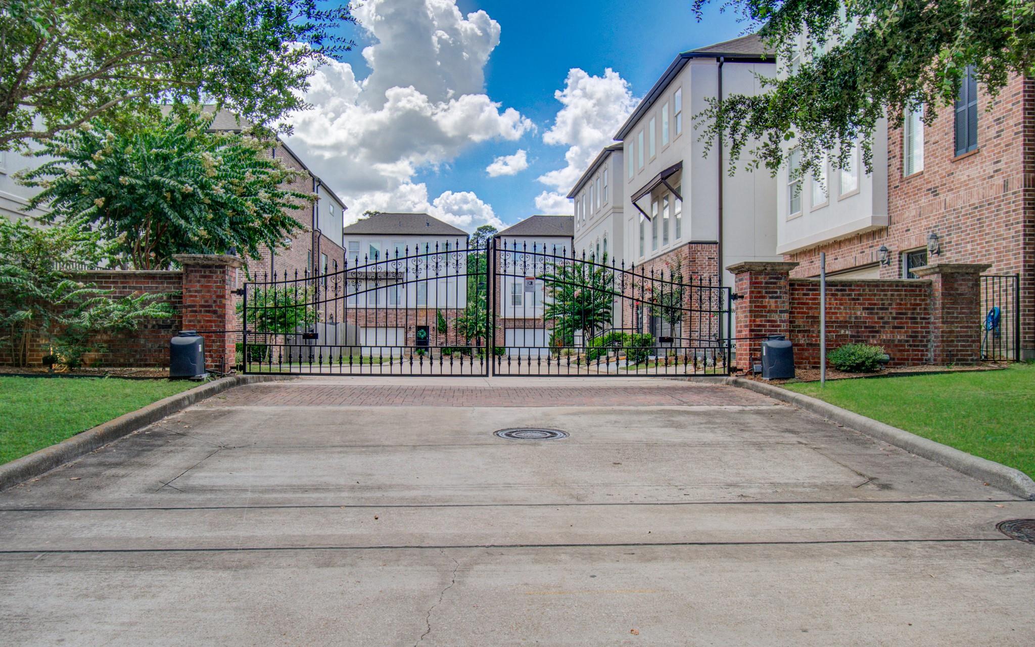1743 Dominica Drive