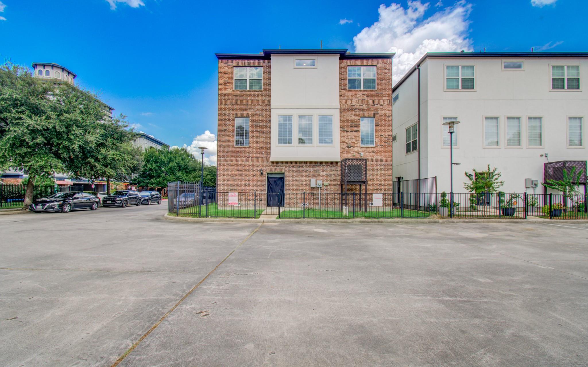 1743 Dominica Drive