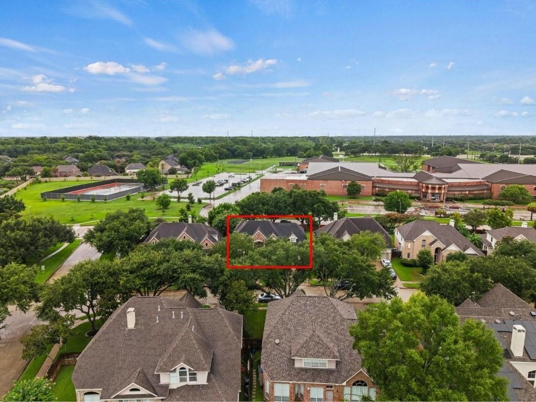 7122 Tessa Lakes Court