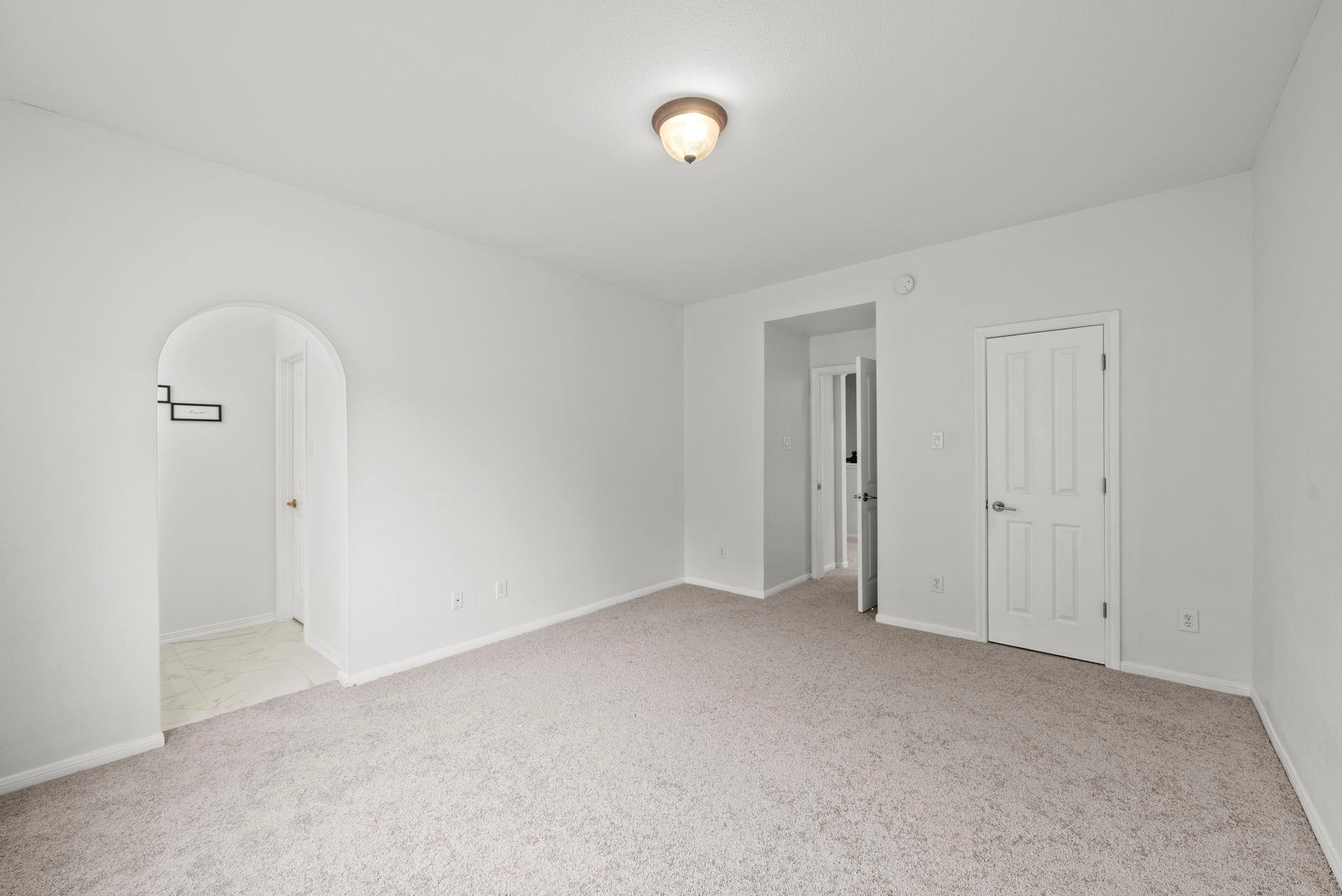 7122 Tessa Lakes Court