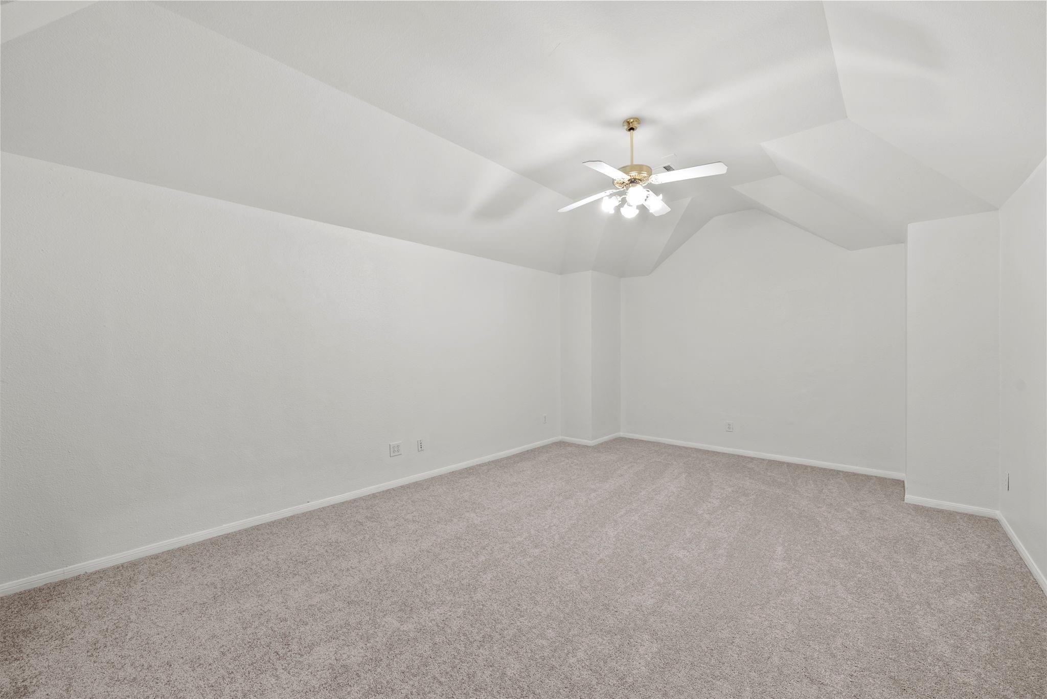 7122 Tessa Lakes Court