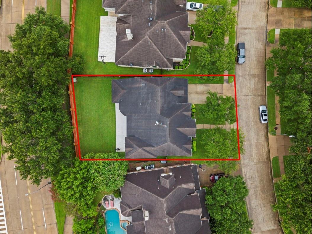 7122 Tessa Lakes Court