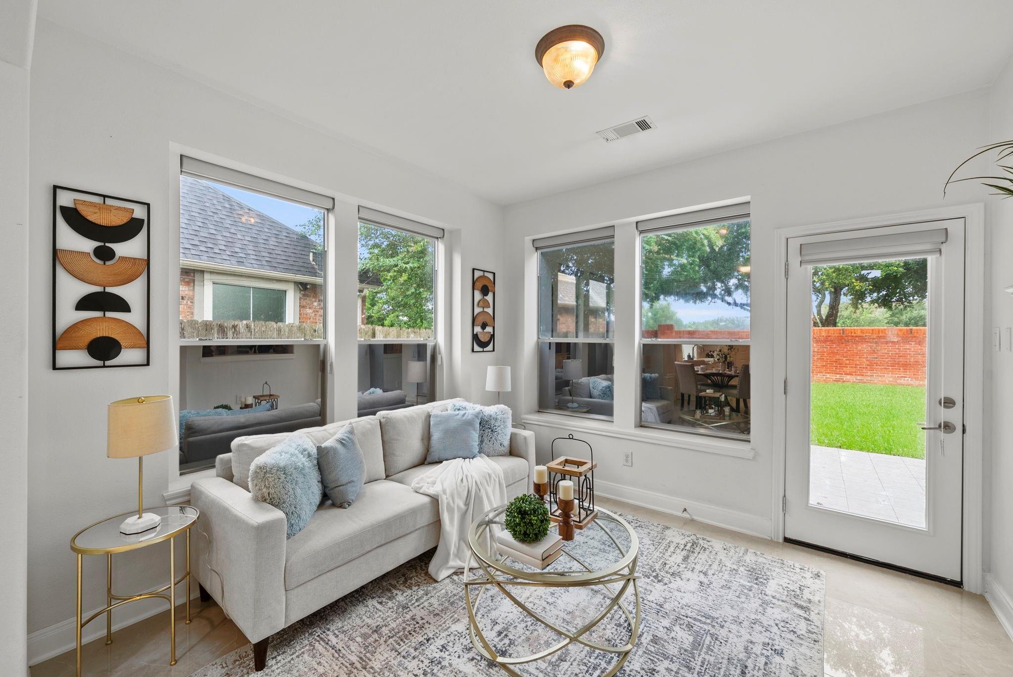 7122 Tessa Lakes Court