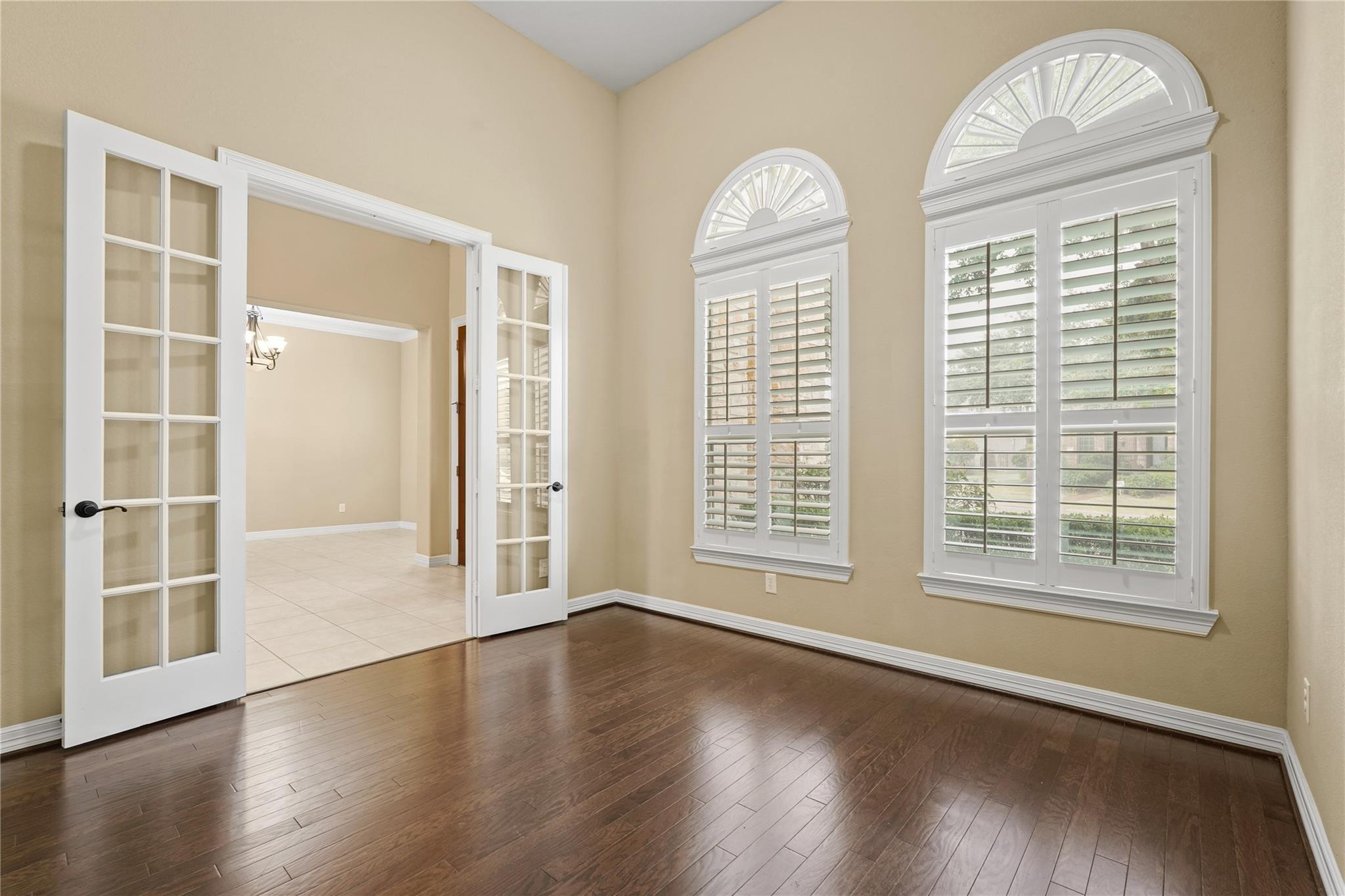 2515 Sentry Oak Way