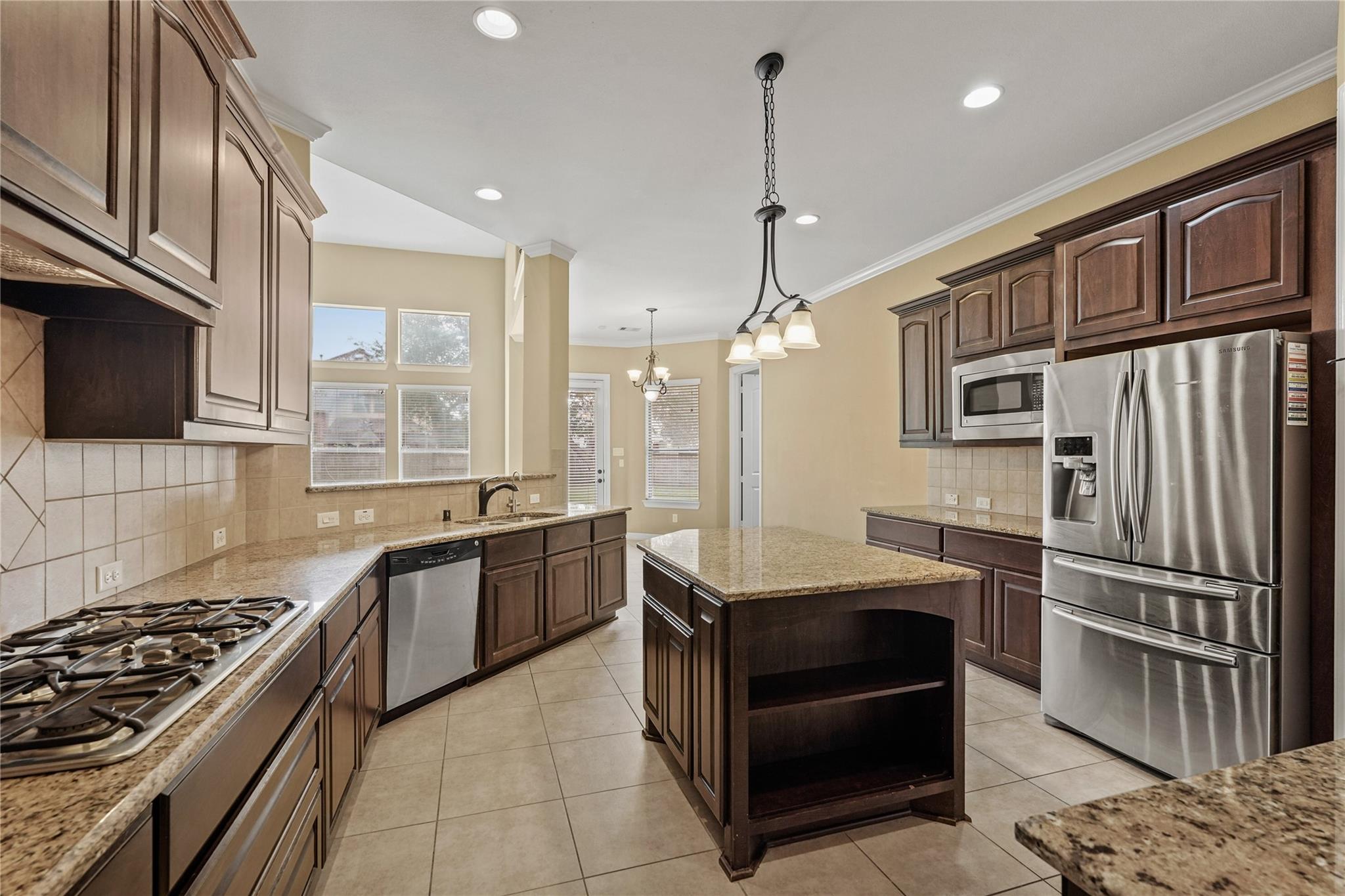 2515 Sentry Oak Way