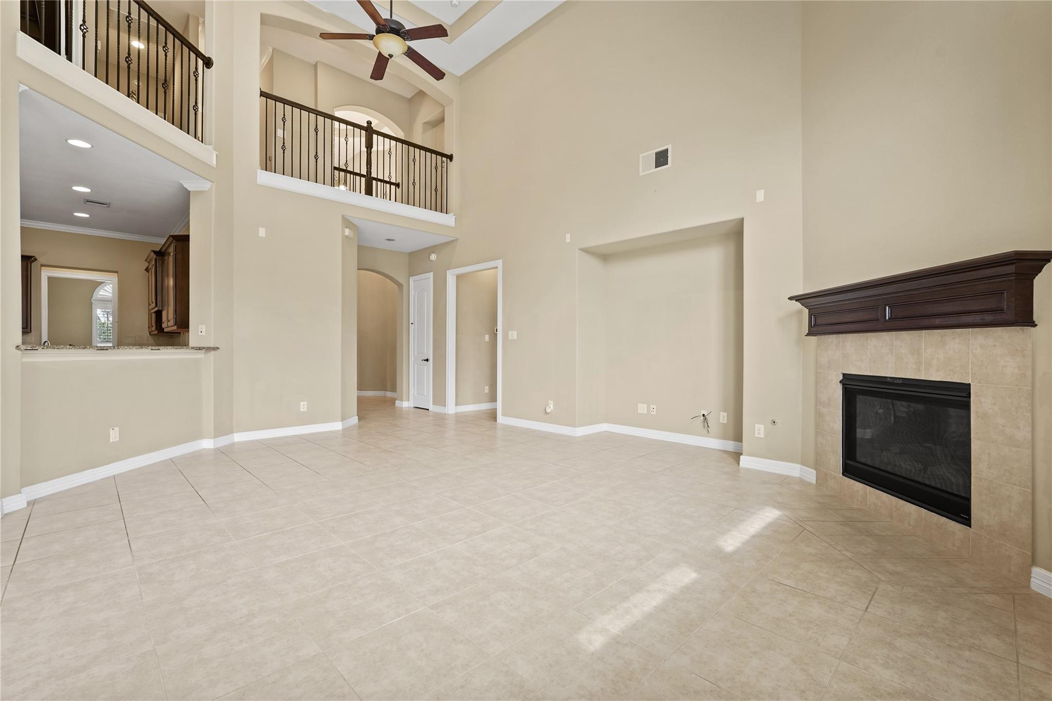 2515 Sentry Oak Way